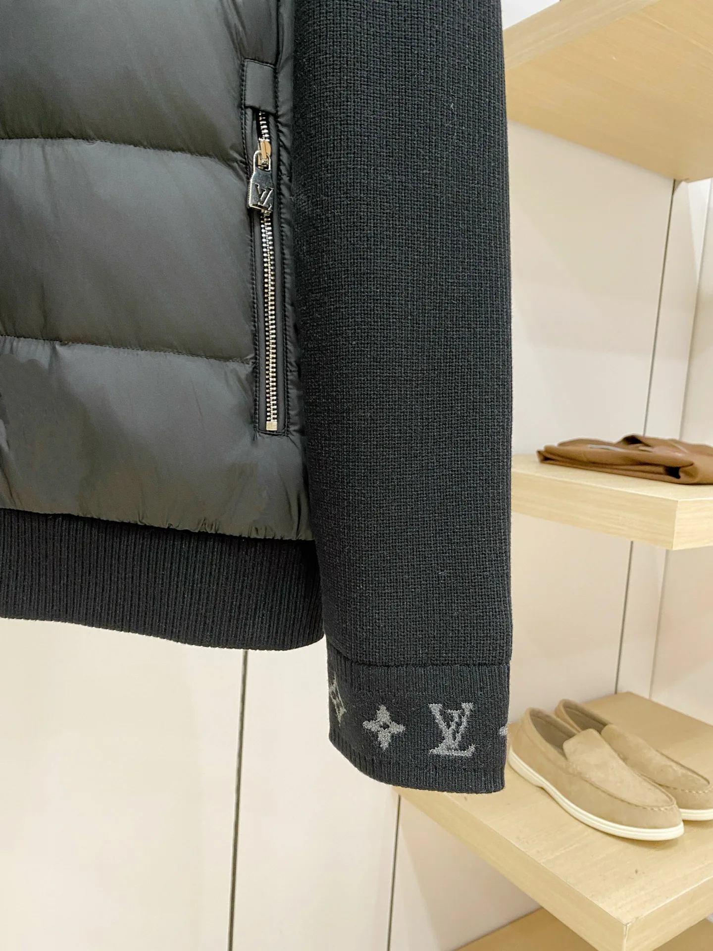 Men's Jackets And Down Jackets LOUIS VUITTON 18374654