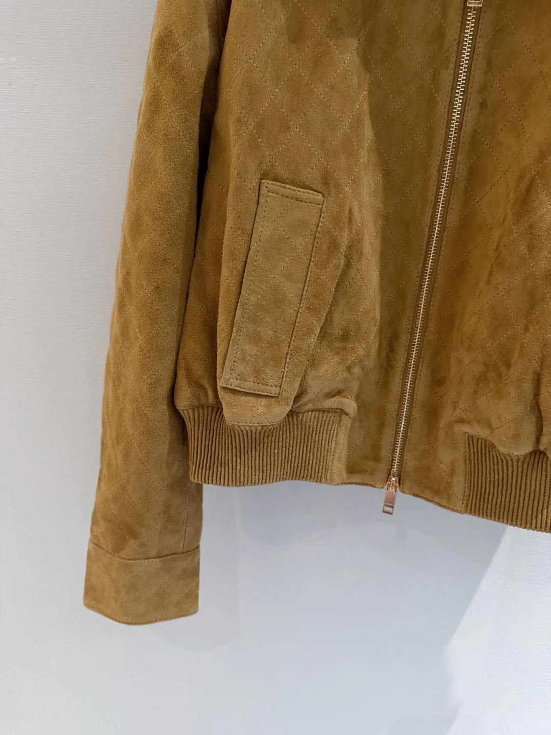 Women's Leather Jackets And Sheepskin Coats CHANEL 18336463