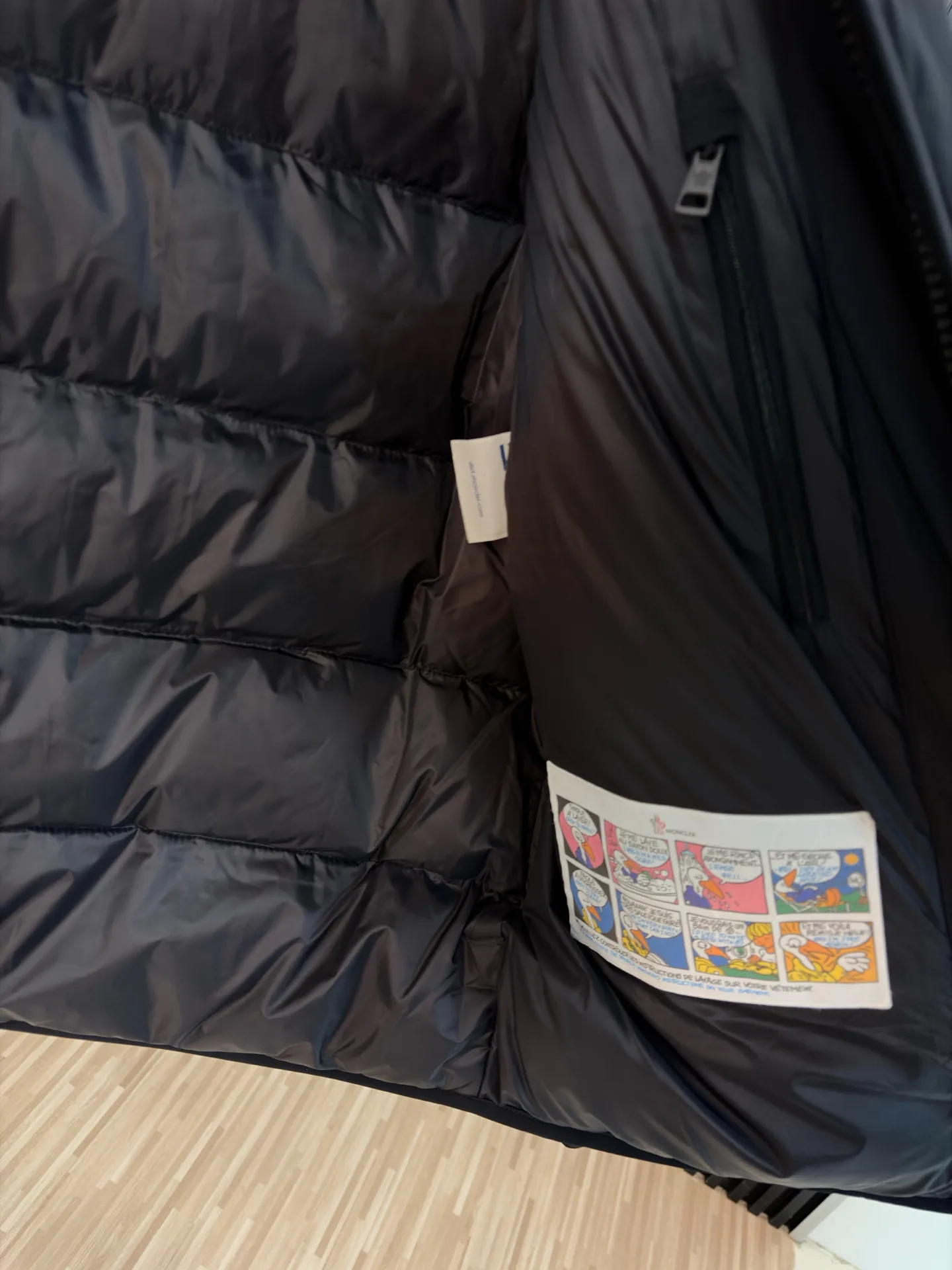 Men's Jackets And Down Jackets MONCLER 17925276