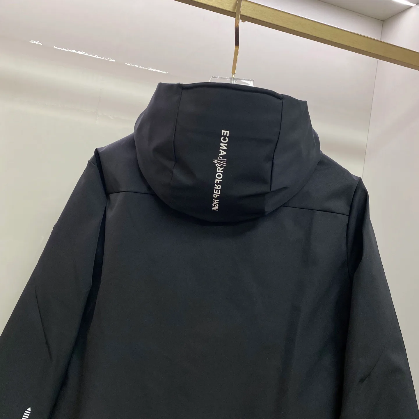 Men's Jackets And Down Jackets MONCLER 18029251