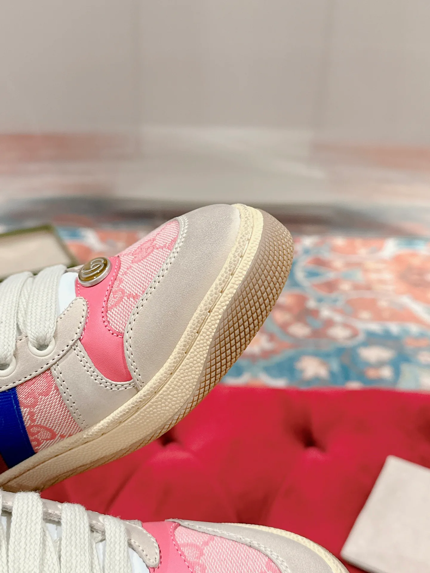 Women's Sneakers GUCCI 17956709