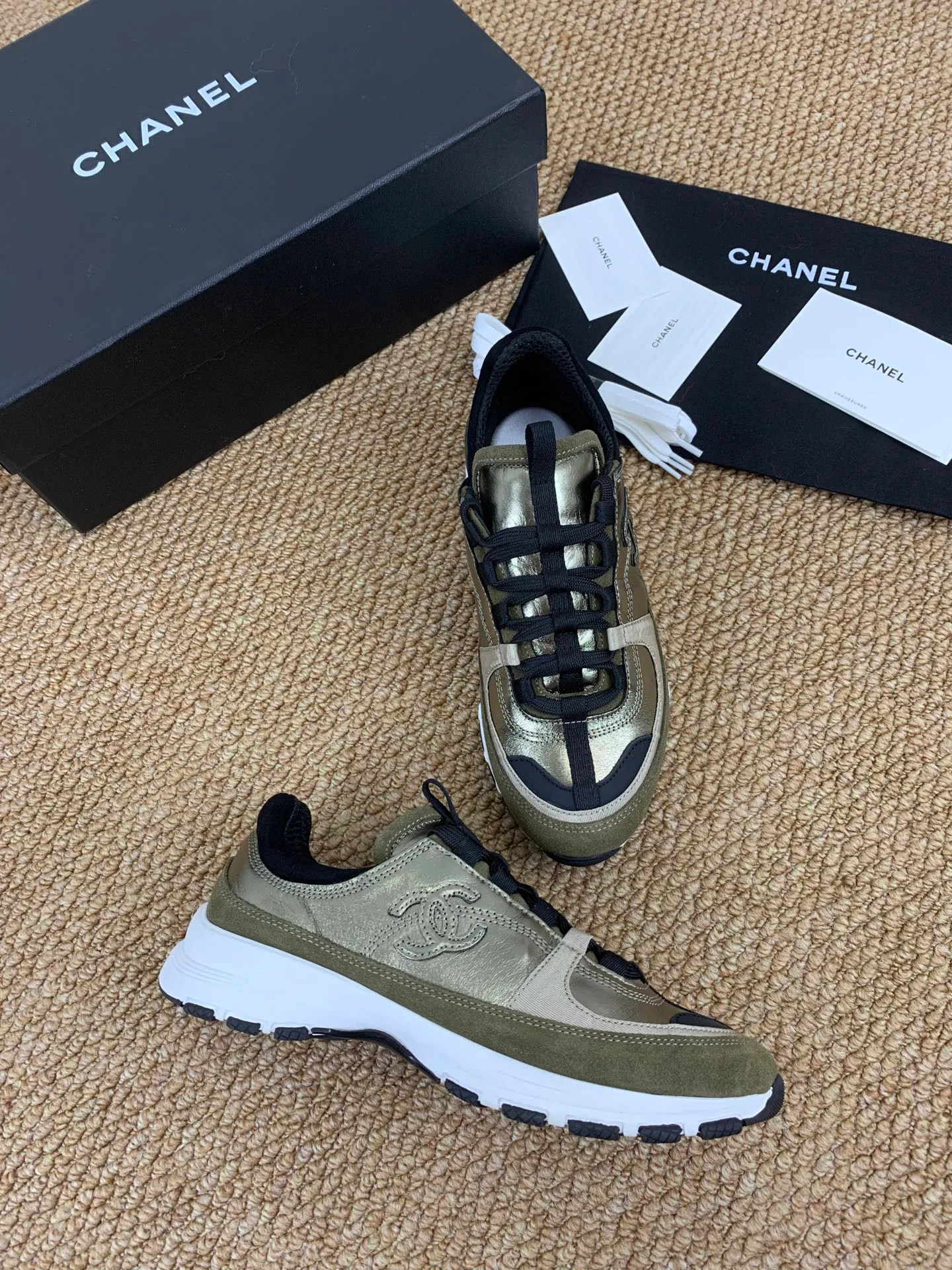 Women's Sneakers CHANEL 17545244