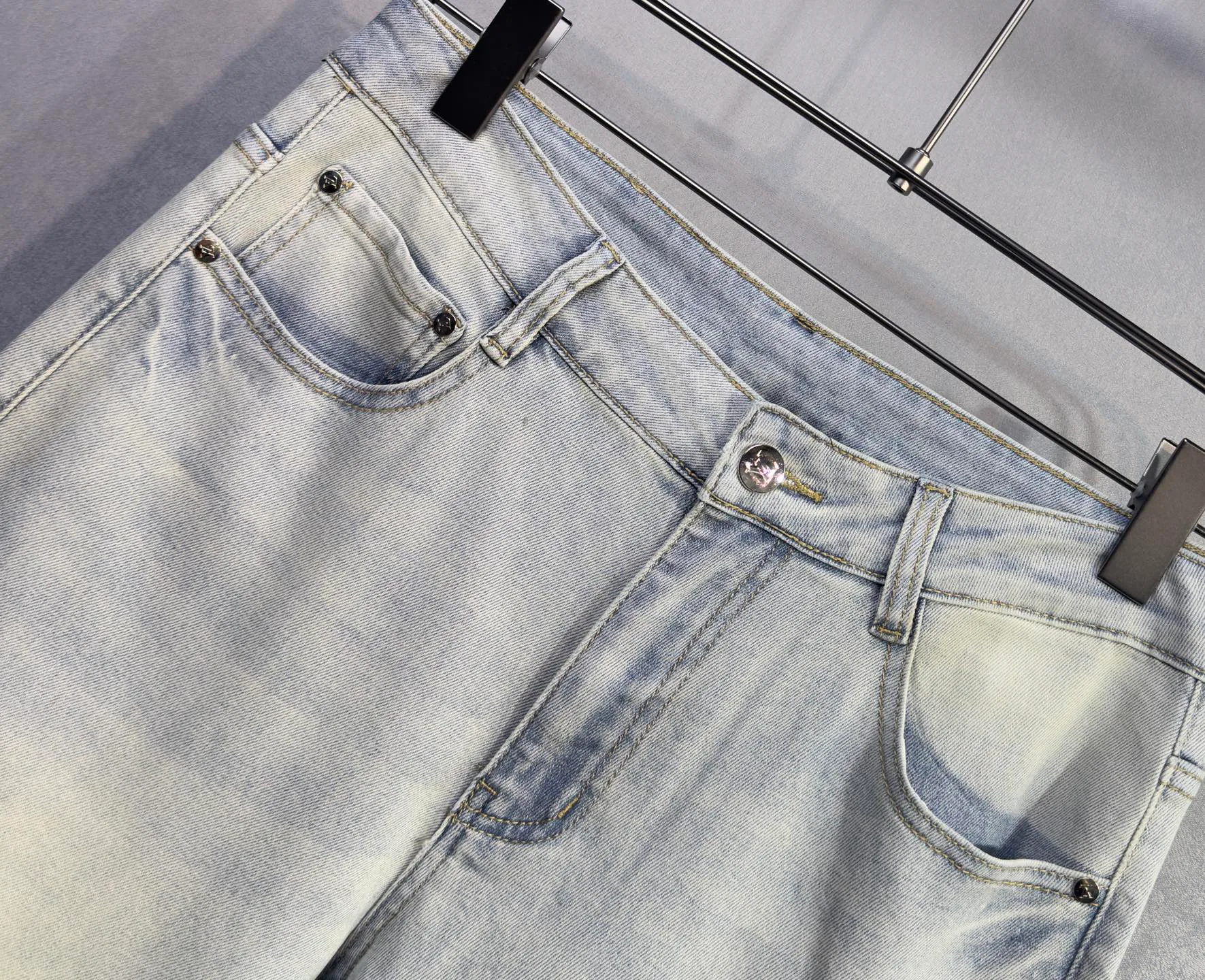 Men's Jeans LOUIS VUITTON 18098383