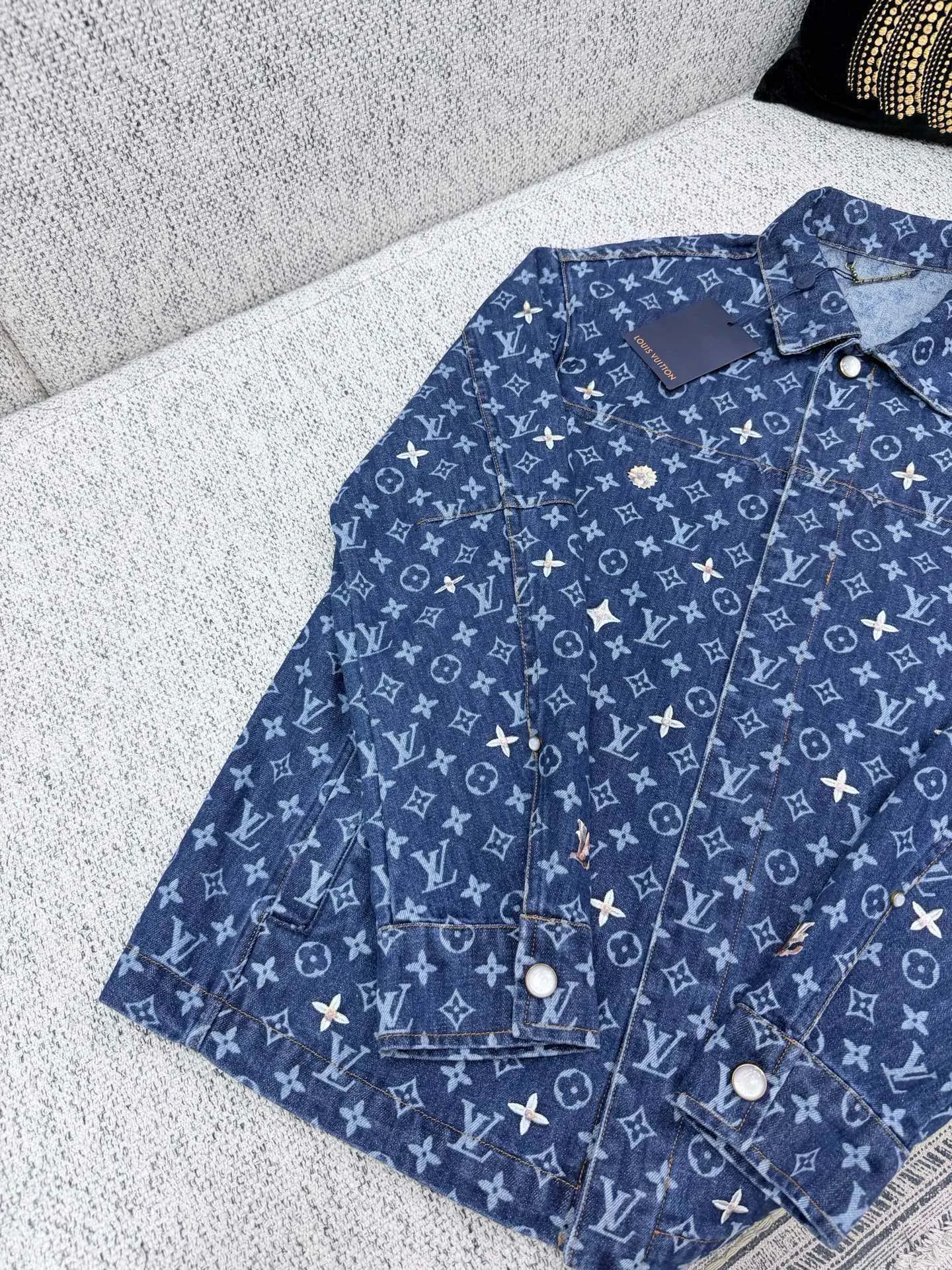 Men's Jackets And Down Jackets LOUIS VUITTON 18395782