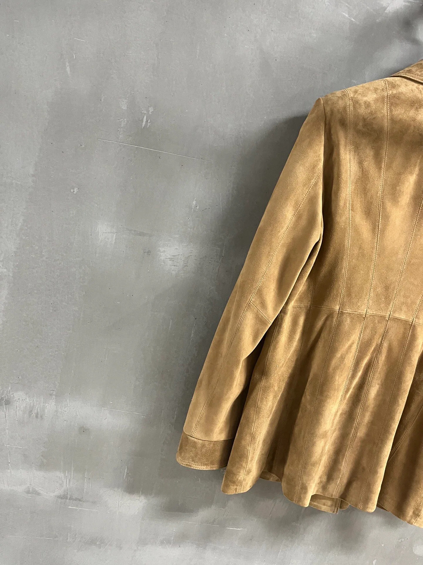 Women's Leather Jackets And Sheepskin Coats CHANEL 18172746