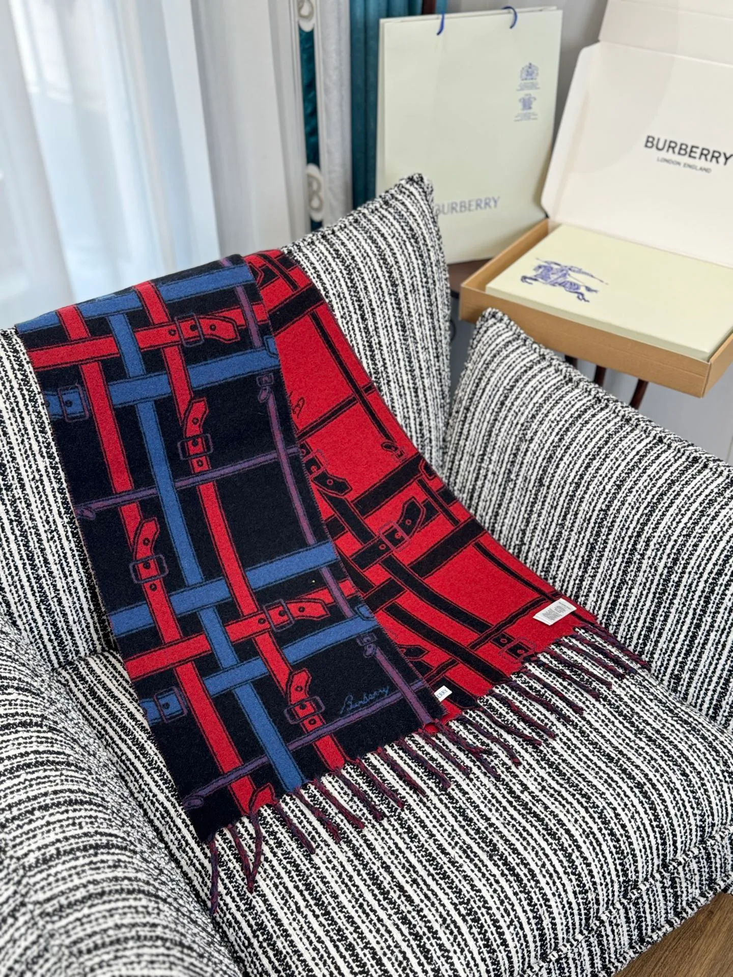 Scarves BURBERRY 18523940