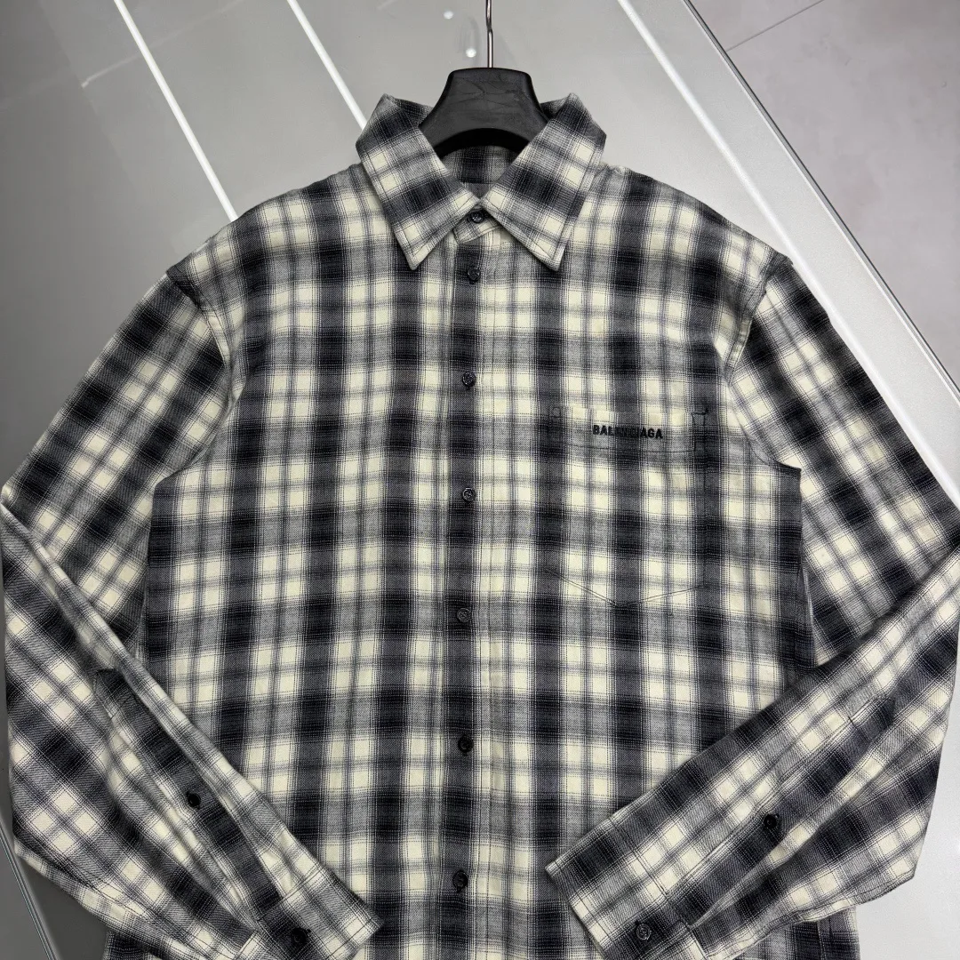 Men's Shirts BALENCIAGA 18327025