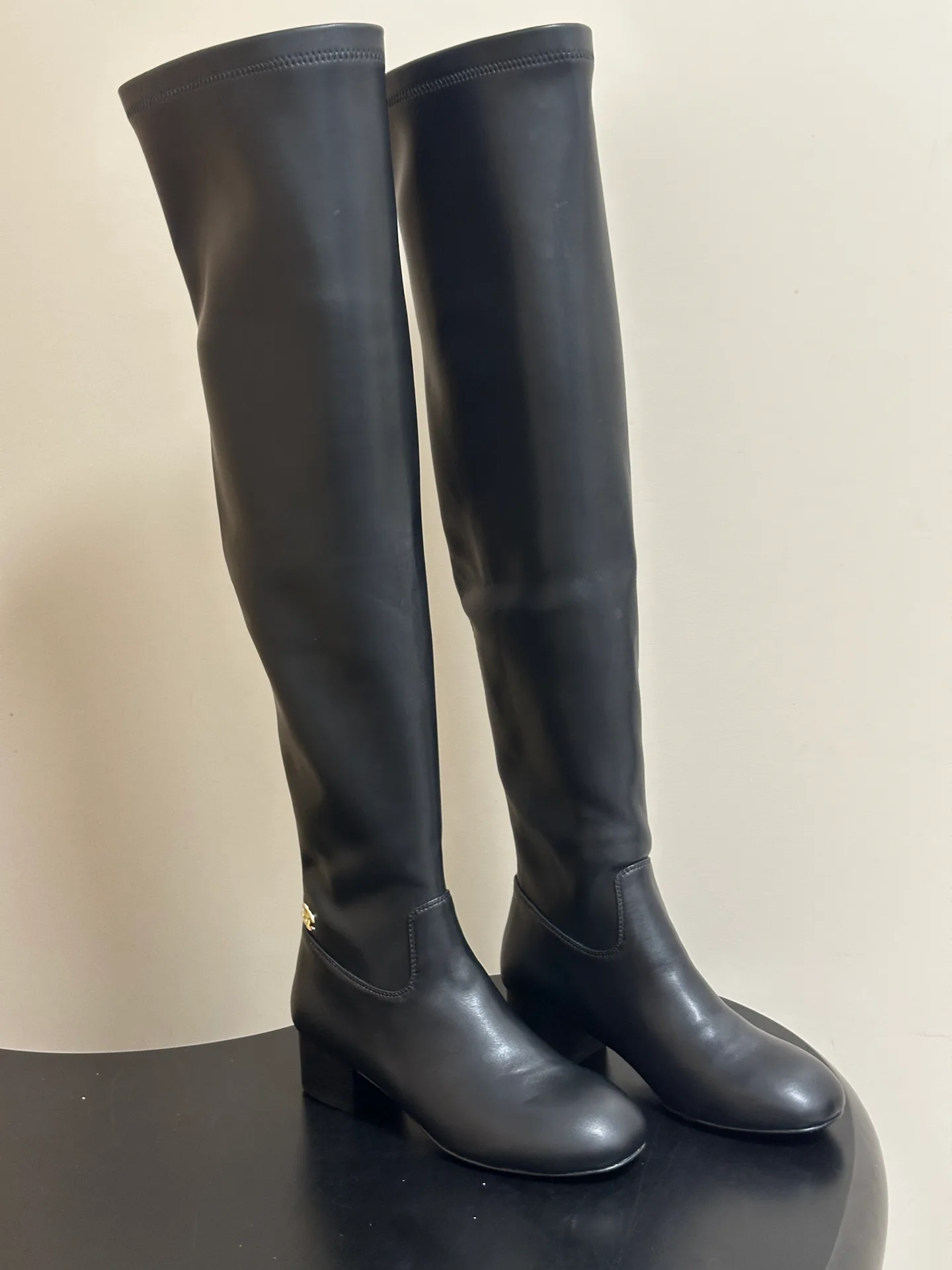 Women's Boots CHANEL 18049176