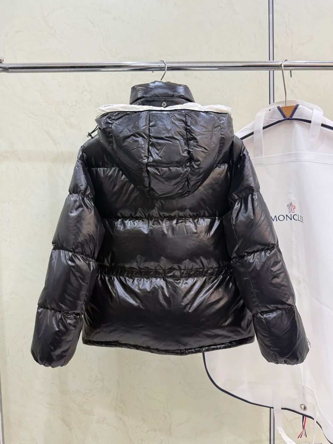 Куртки И Пуховики Мужские Moncler 18683800