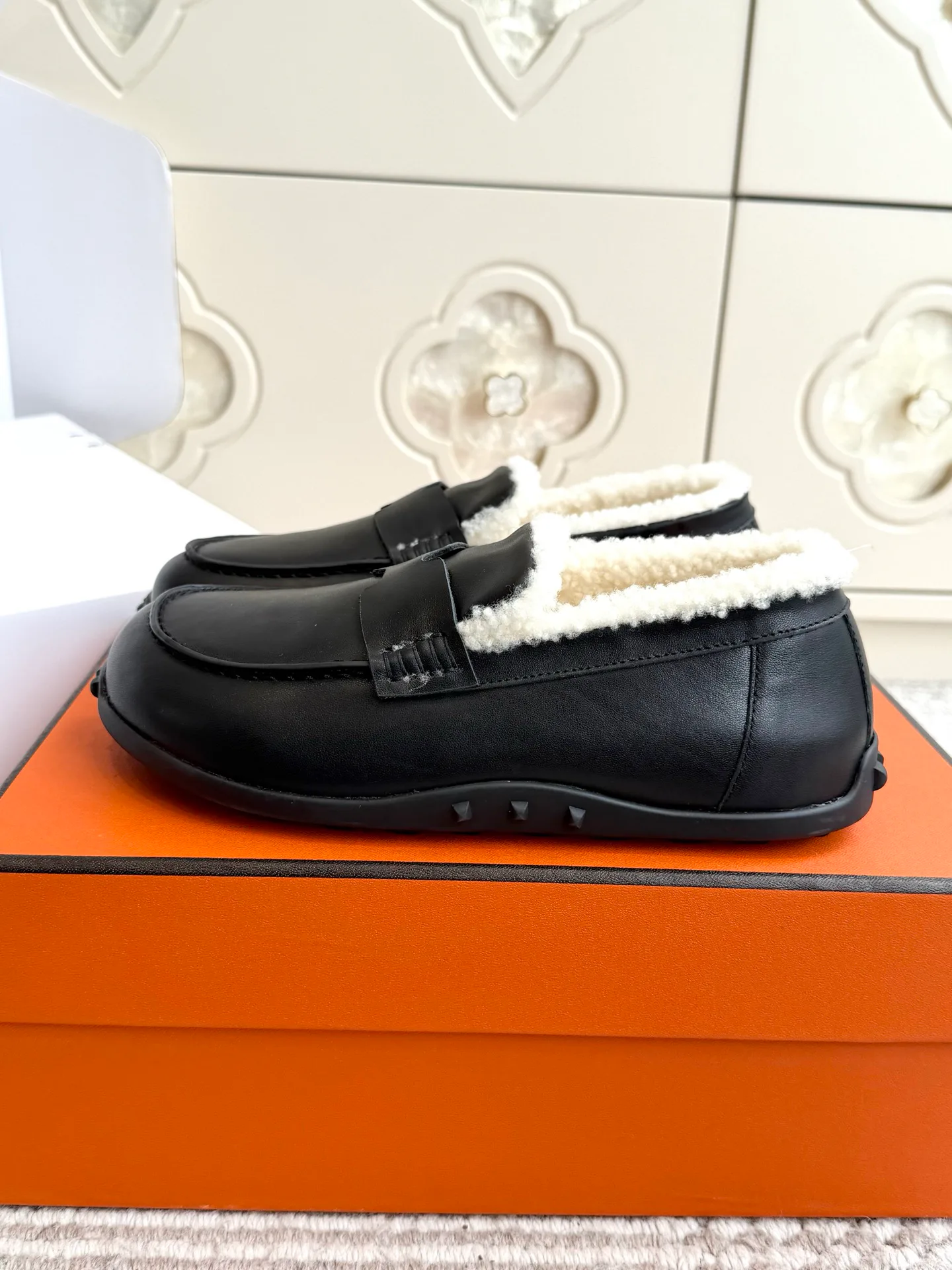 Women's Loafers And Moccasins HERMES 18146449