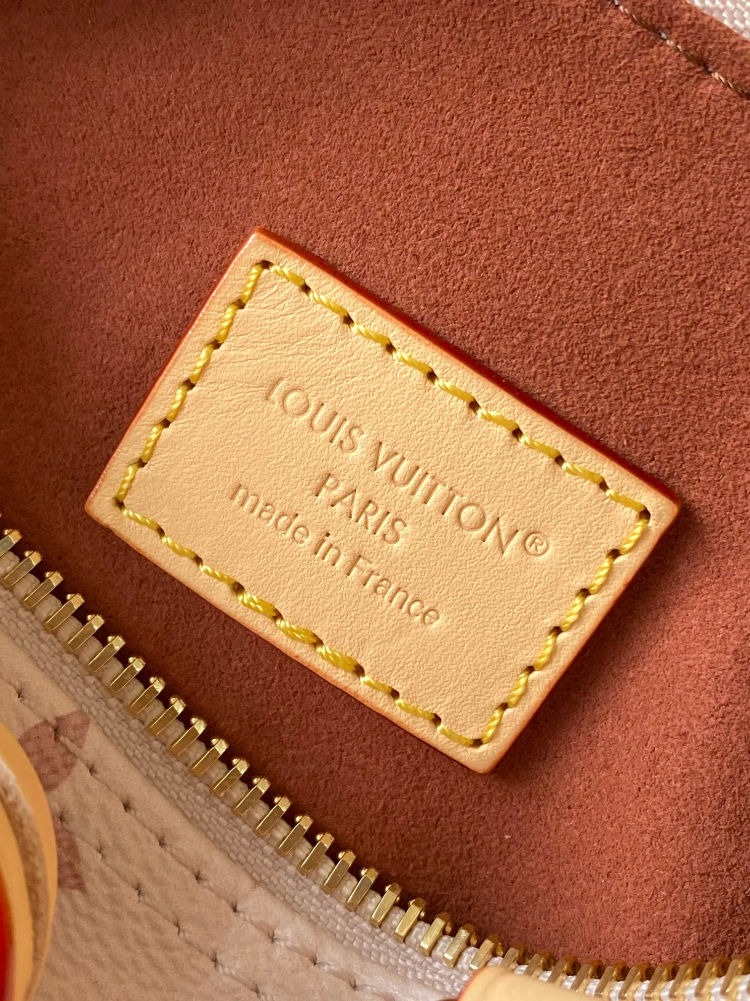 Women's Classic Handbags LOUIS VUITTON 17906932