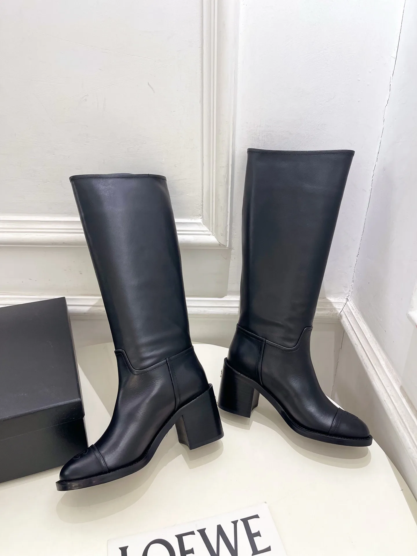 Women's Boots CHANEL 18143107