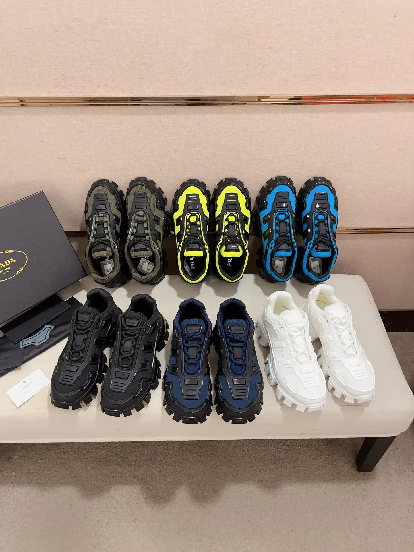 Men's Sneakers PRADA 17955156