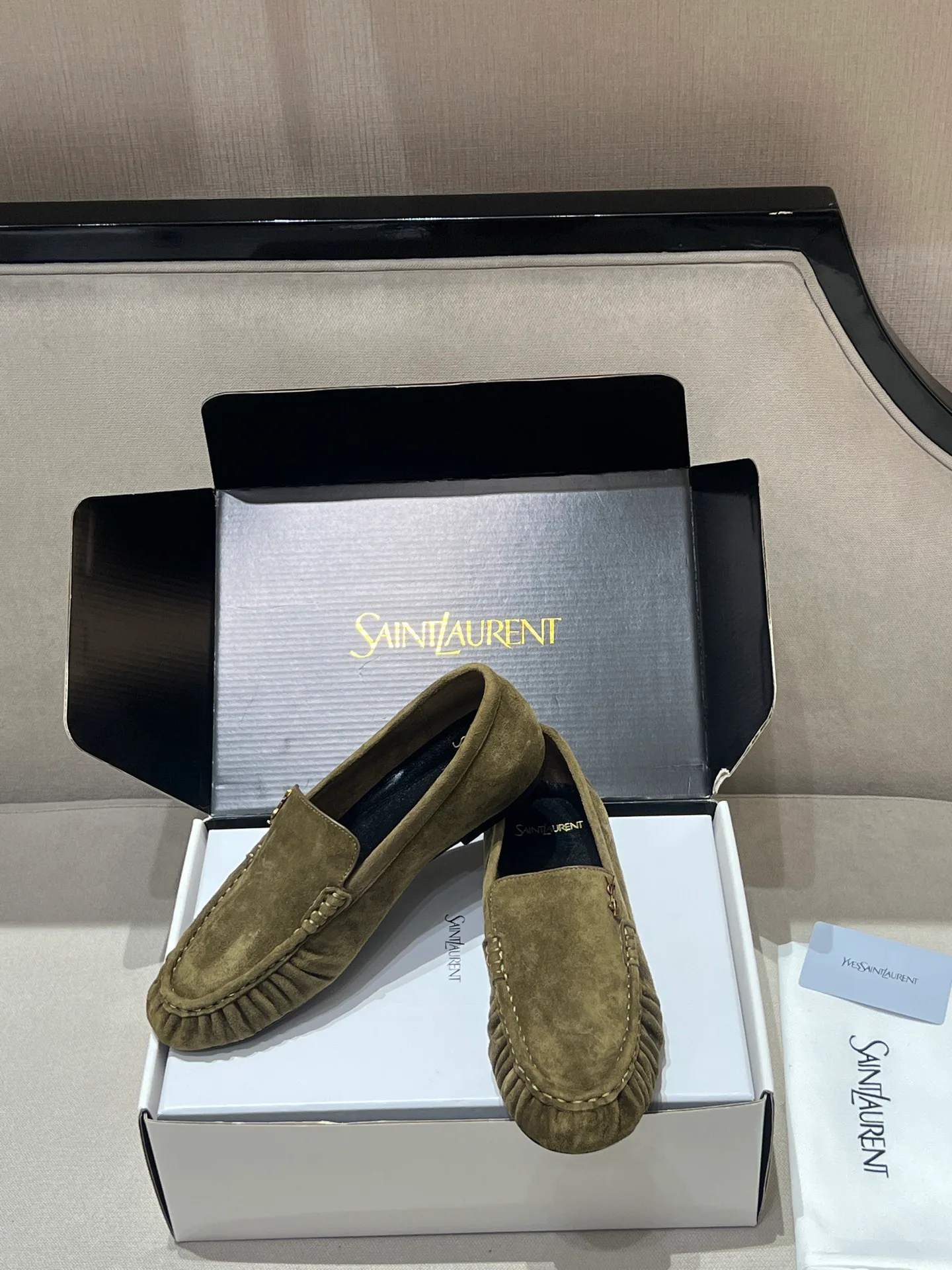 Women's Loafers And Moccasins SAINT LAURENT 17897584