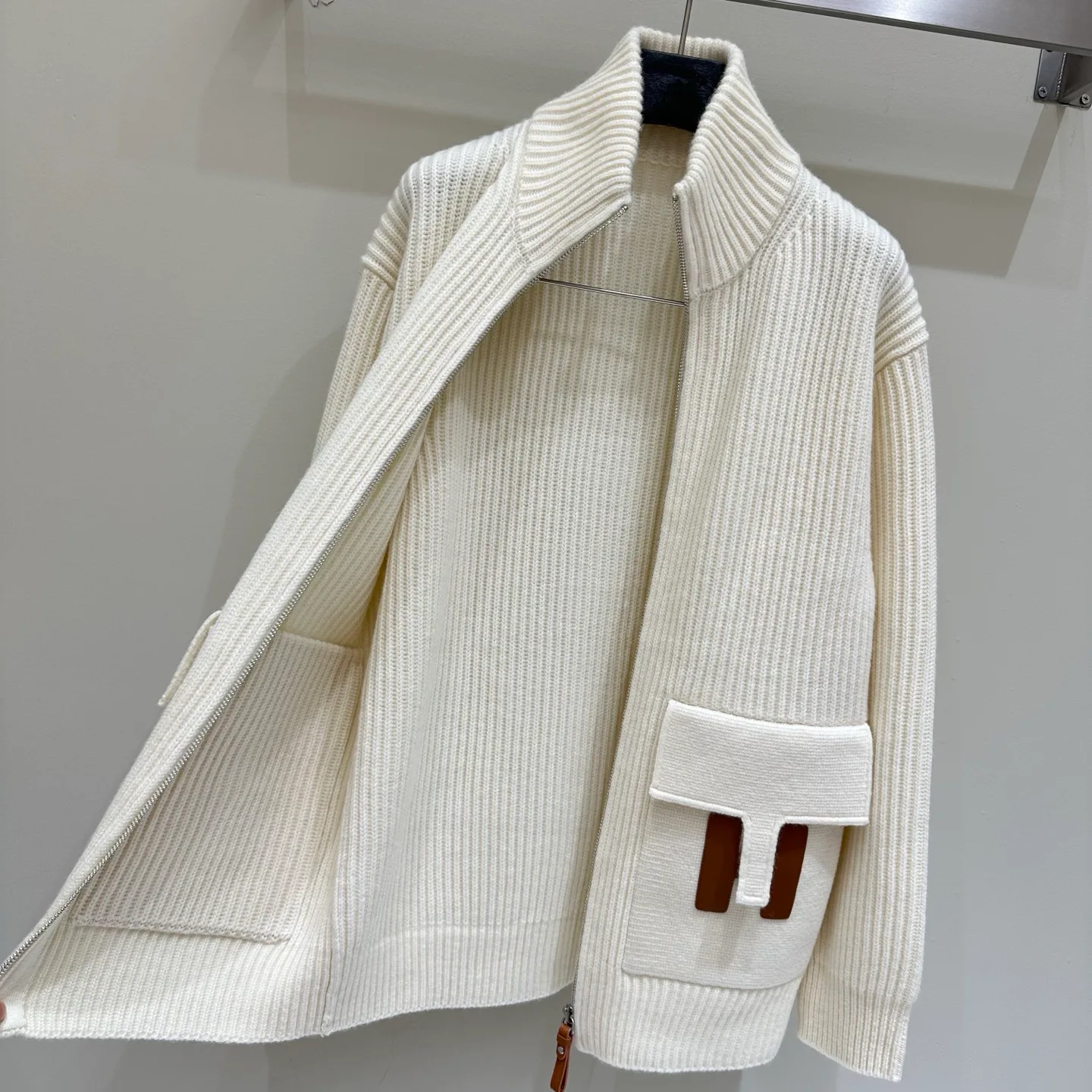Women's Jumpers And Sweaters HERMES 18335395