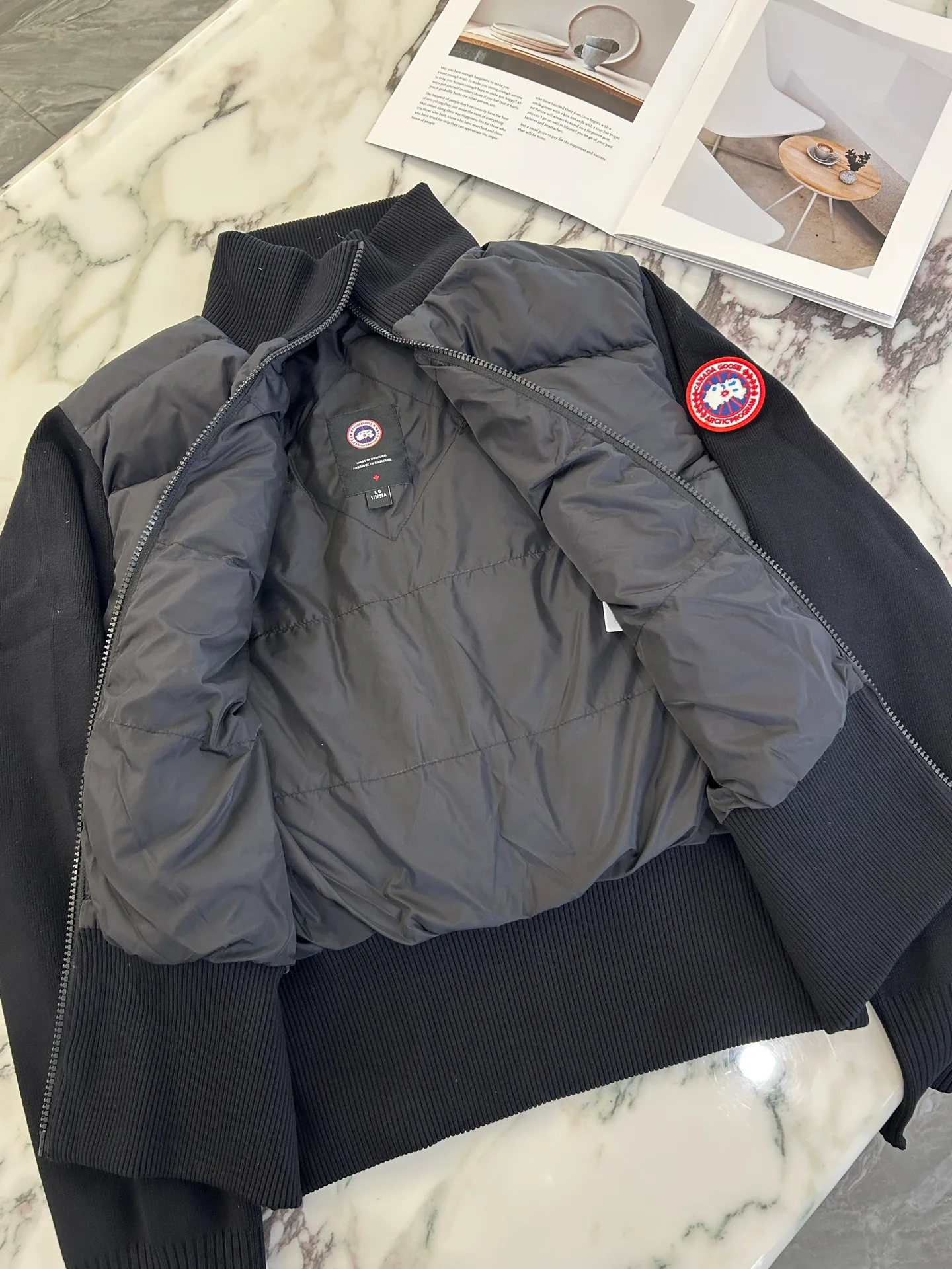 Men's Jackets And Down Jackets CANADA GOOSE 18231170