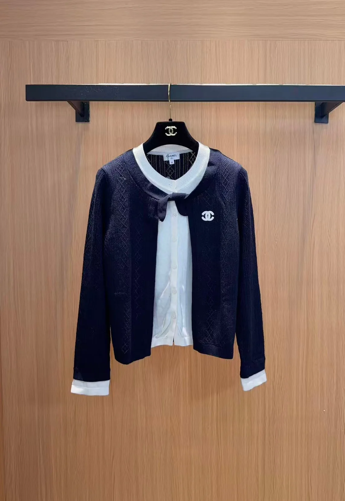 Women's Jumpers And Sweaters CHANEL 18138034