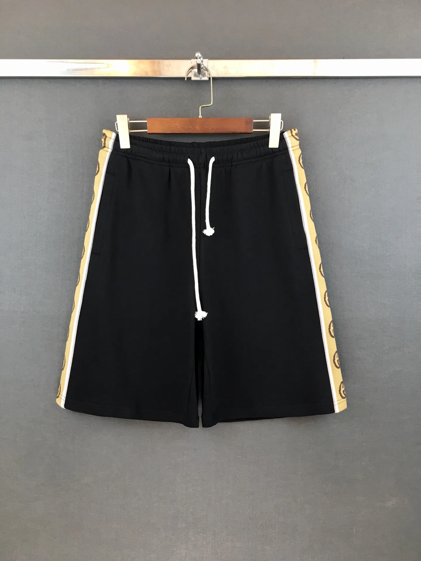Men's Shorts GUCCI 17961264