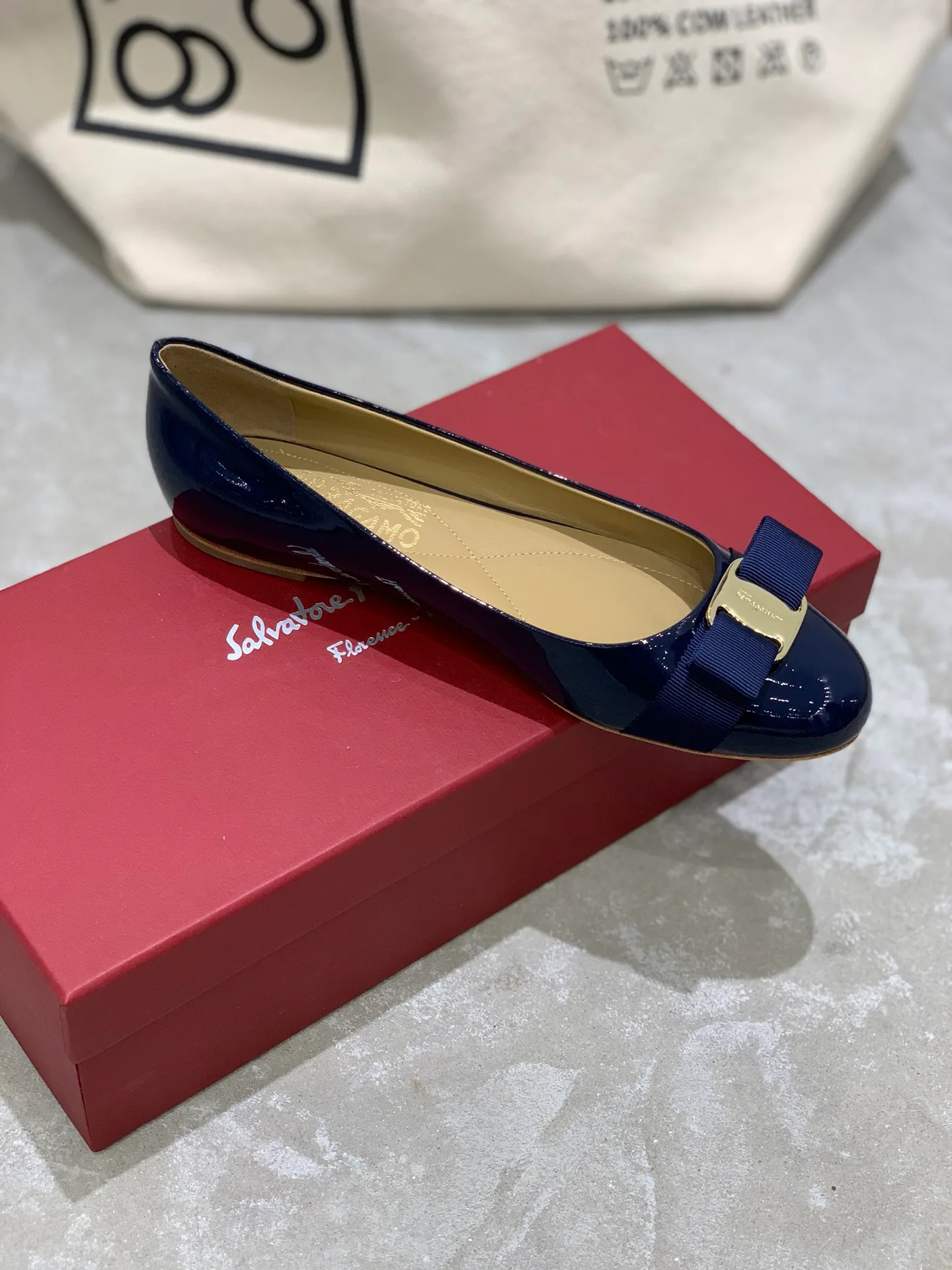 Women's Ballet Flats SALVATORE FERRAGAMO 18340634