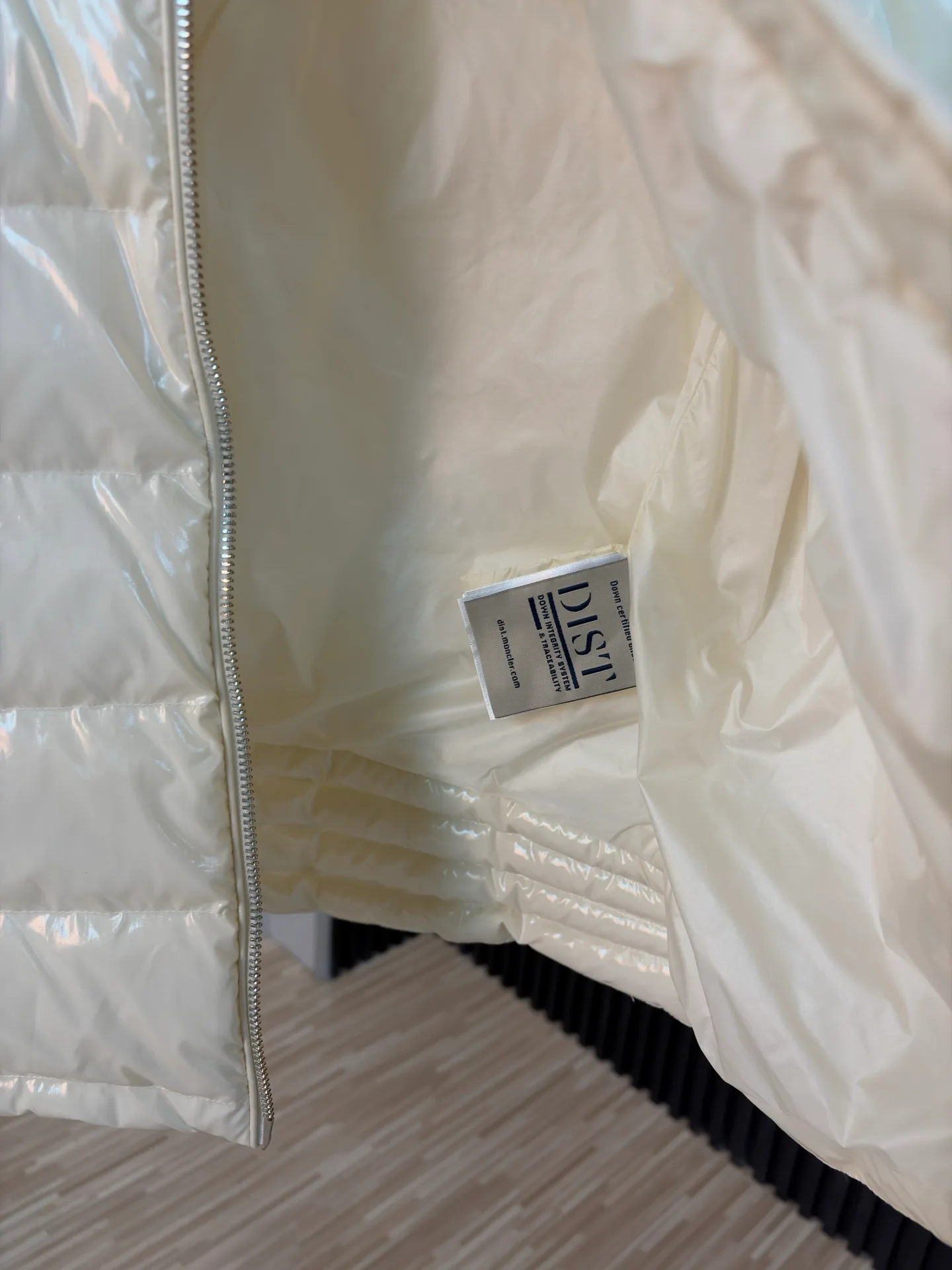 Men's Jackets And Down Jackets MONCLER 17908027