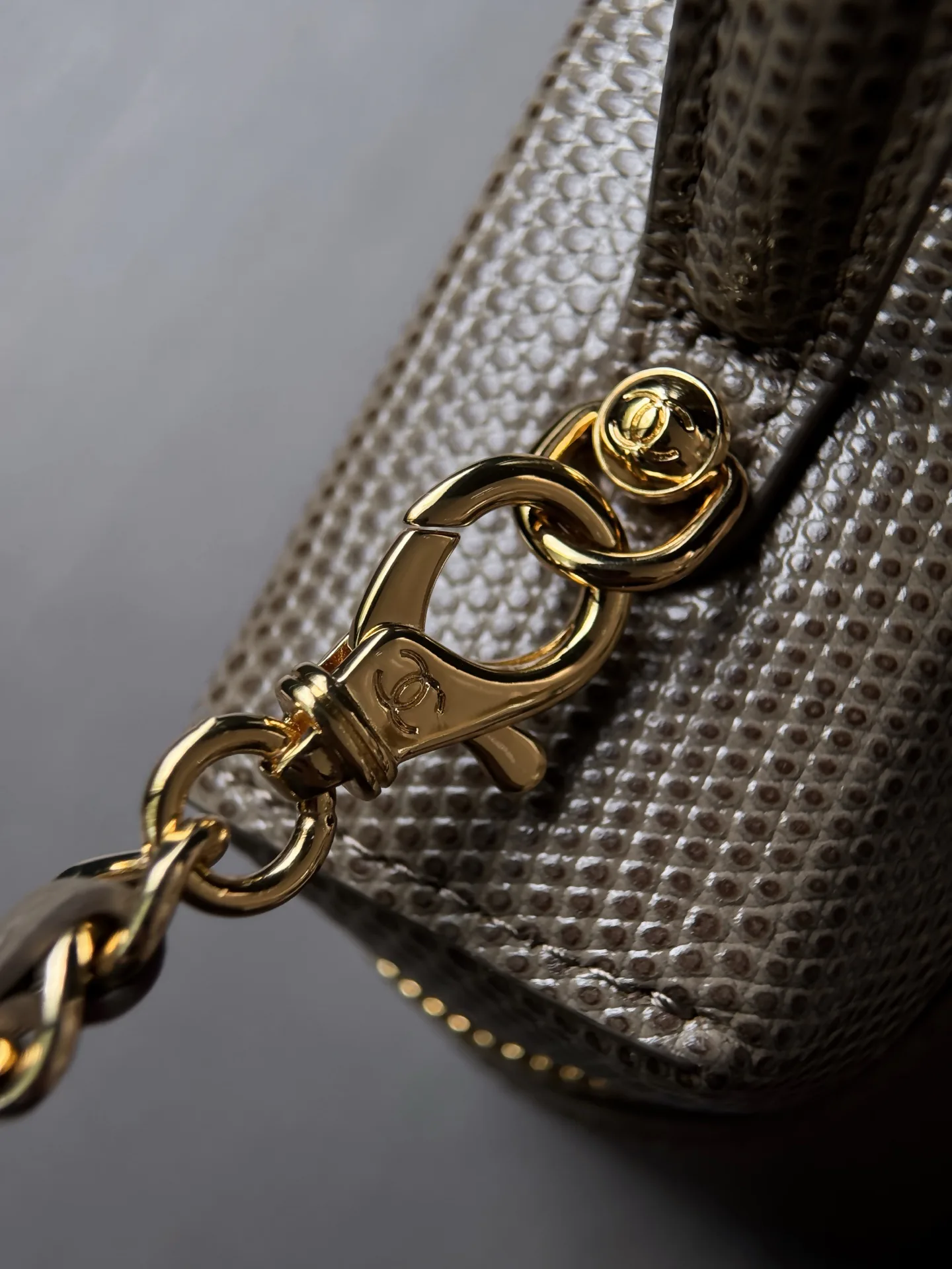 Women's Classic Handbags CHANEL 18147786