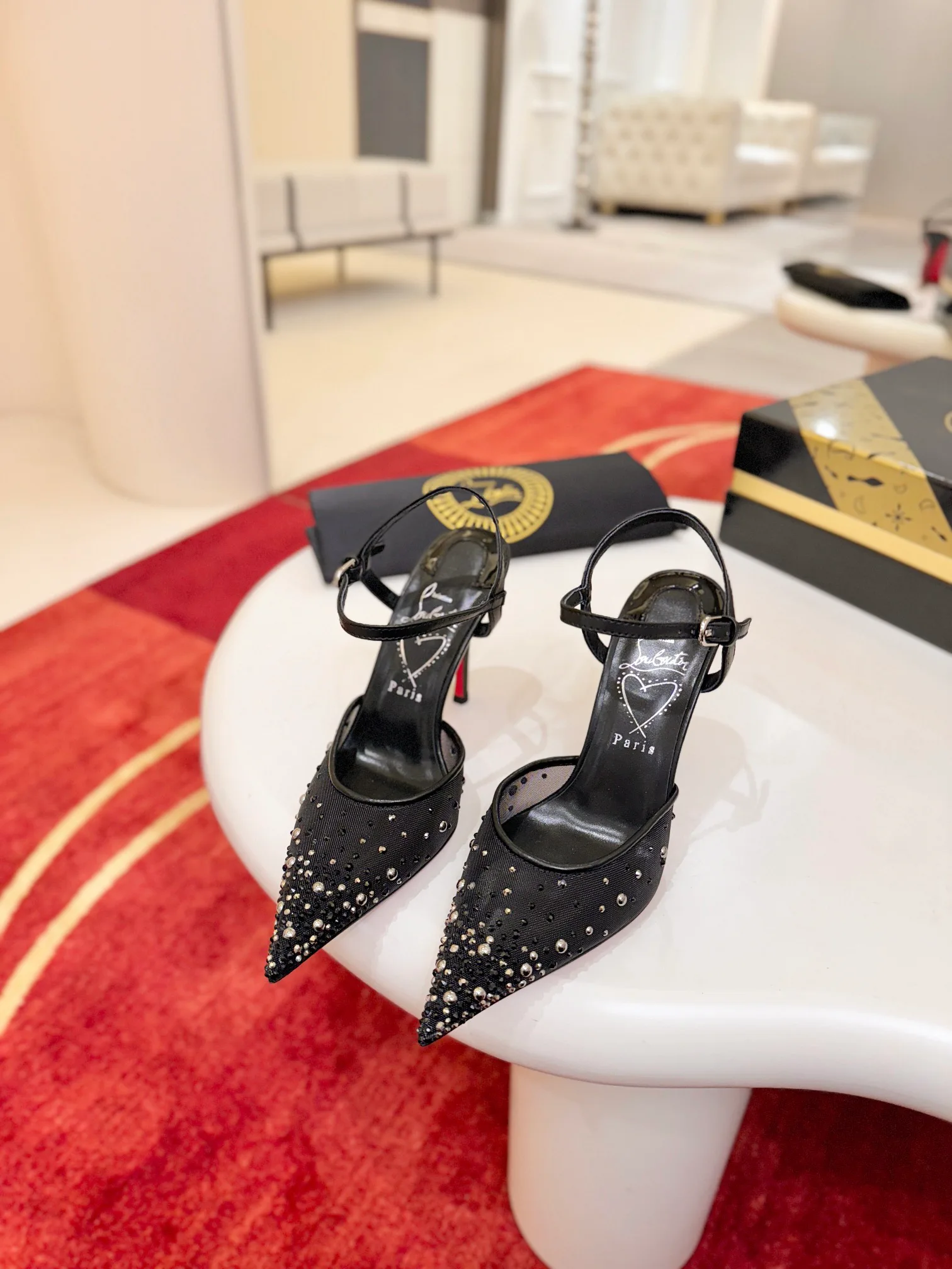 Women's Heels CHRISTIAN LOUBOUTIN 17163238