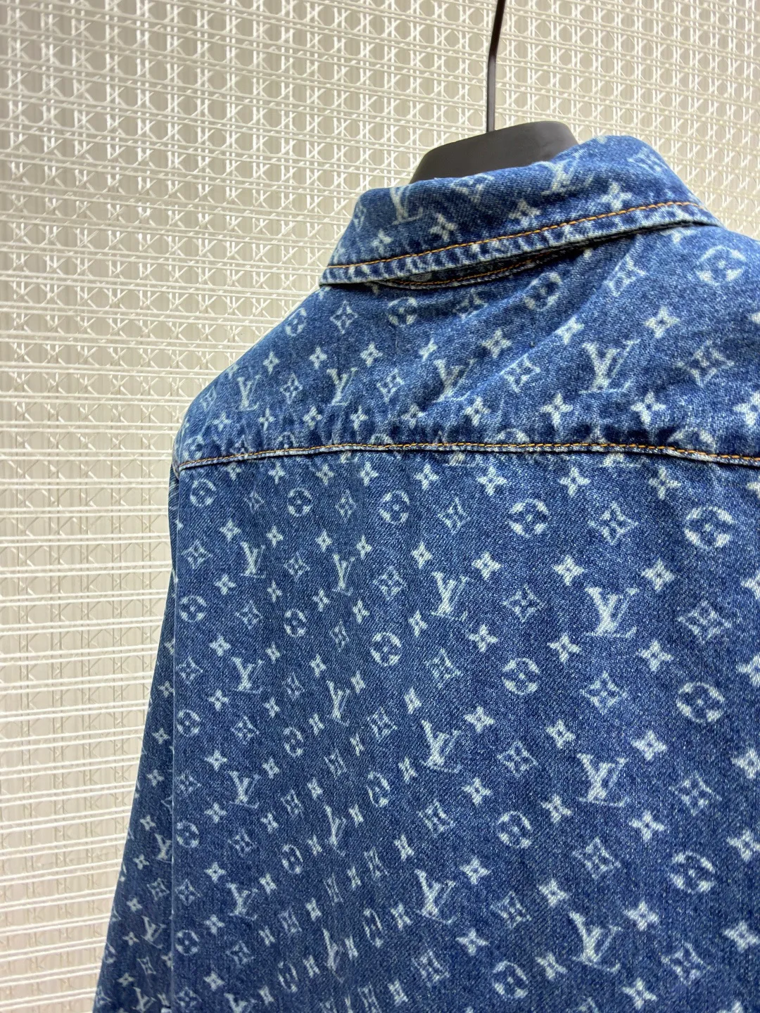 Men's Shirts LOUIS VUITTON 18413865