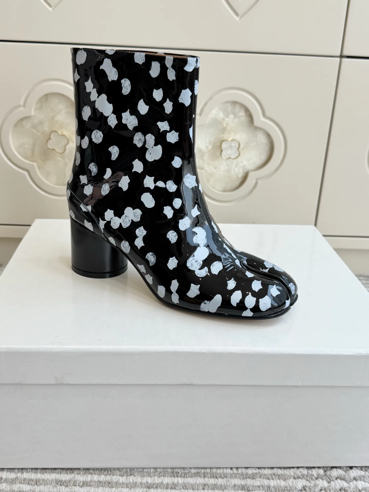 Women's Booties MAISON MARGIELA 18261236