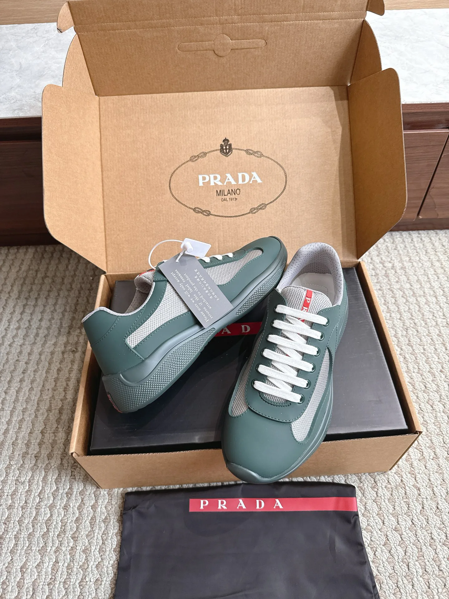 Women's Sneakers PRADA 17470437