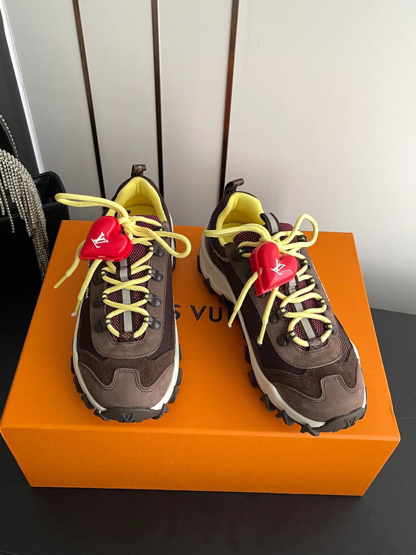 Women's Sneakers LOUIS VUITTON 17554380