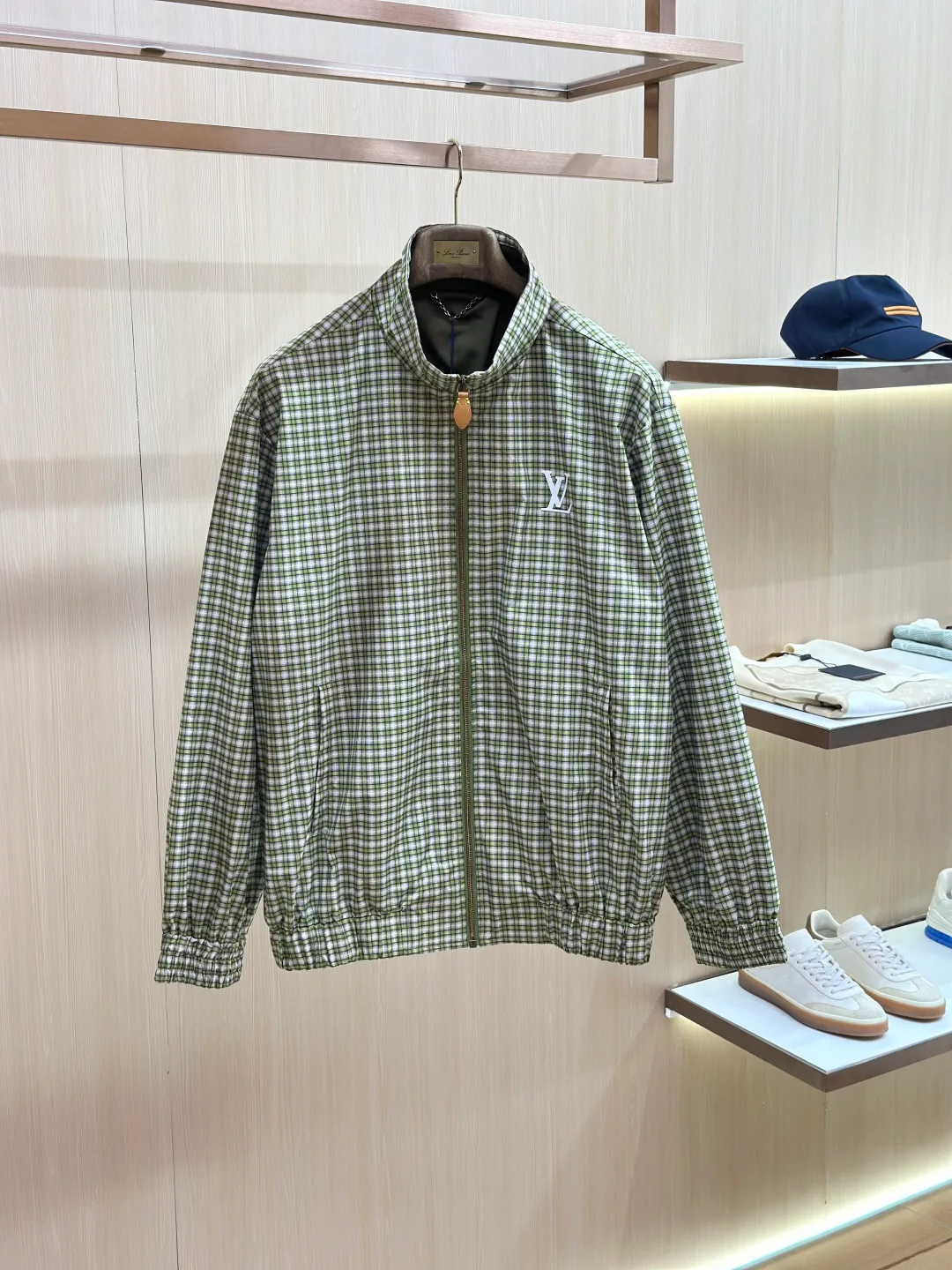 Куртки И Пуховики Мужские Louis Vuitton 18599313