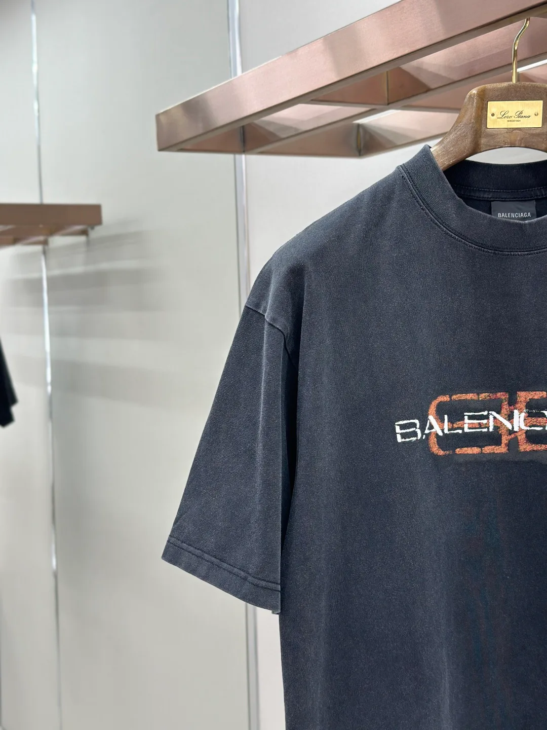 Women's T-Shirts BALENCIAGA 18191117