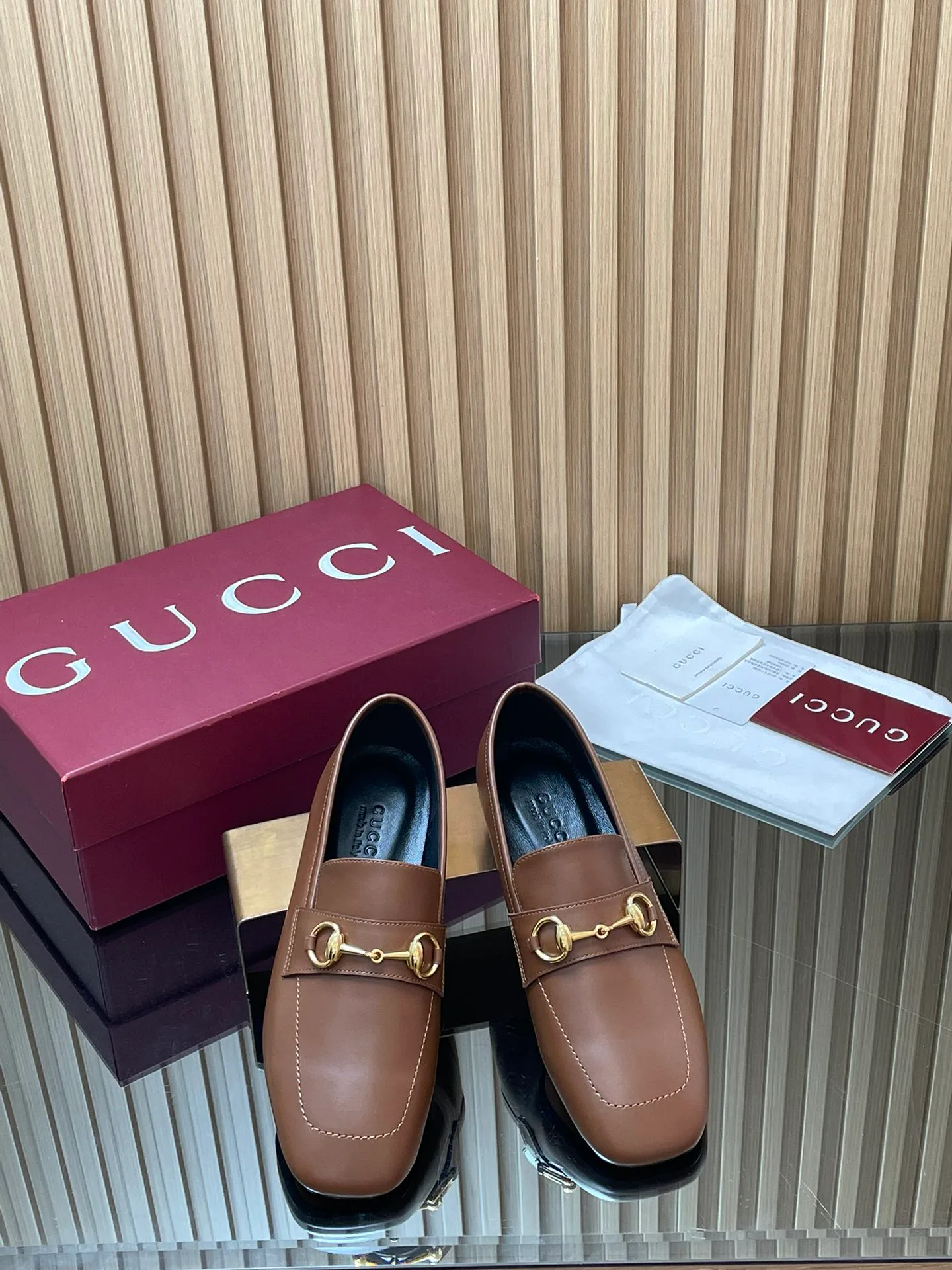 Women's Loafers And Moccasins GUCCI 17946829