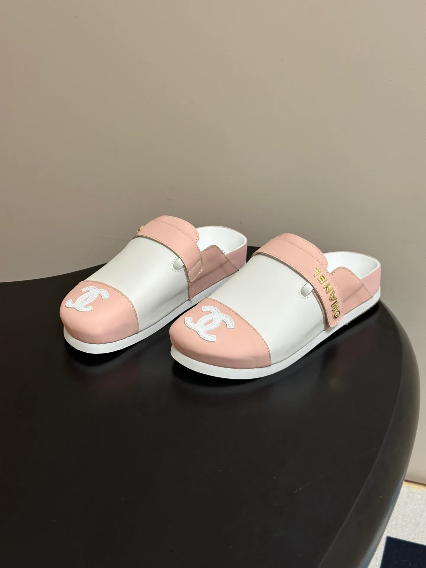 Women's Mules And Clogs CHANEL 17830297