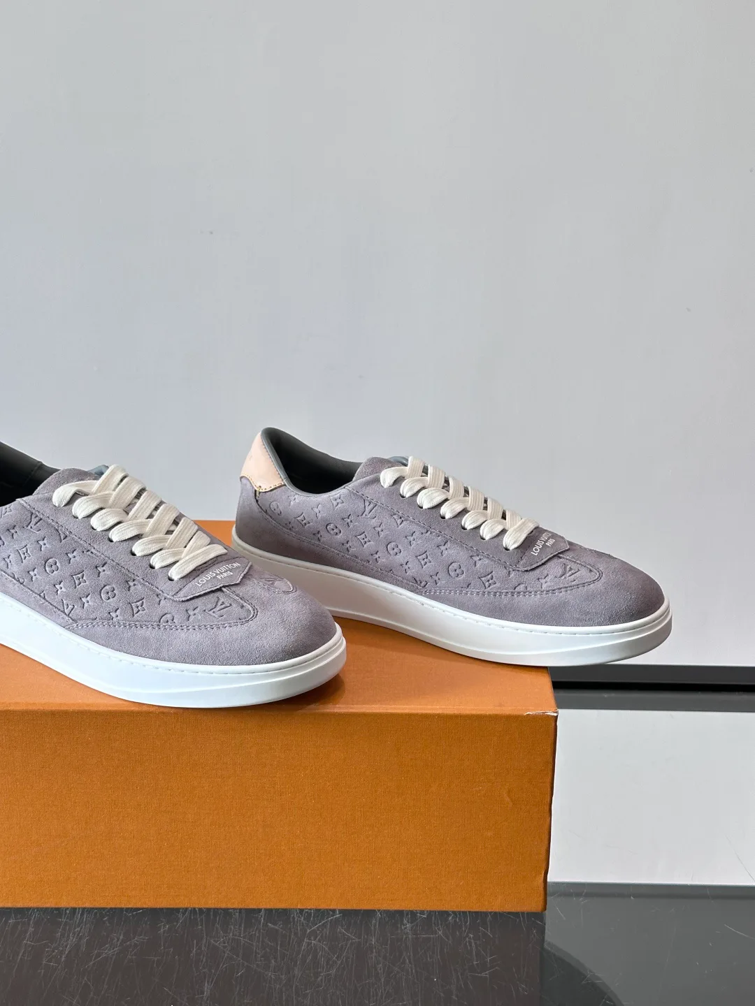 Men's Sneakers LOUIS VUITTON 17961798