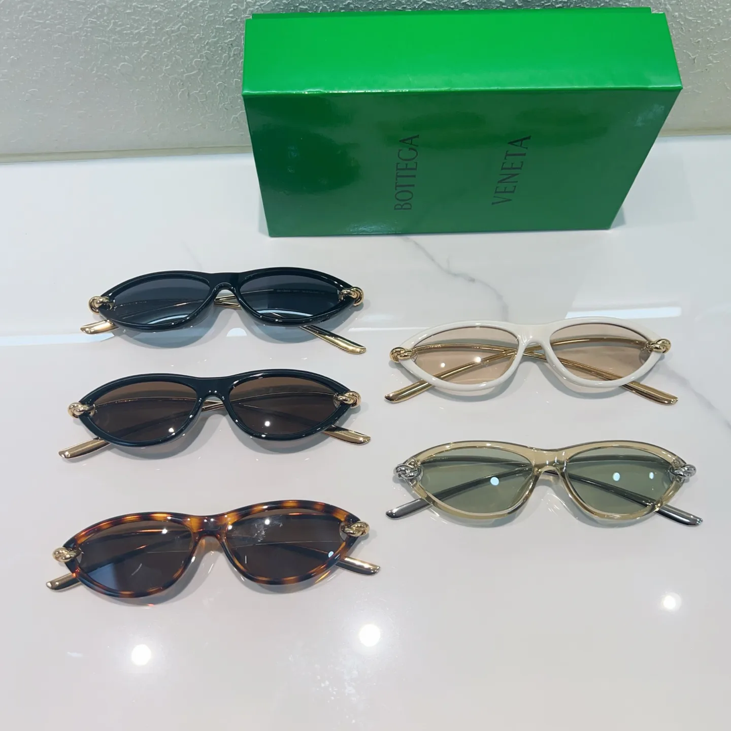 Glasses BOTTEGA VENETA 16872391