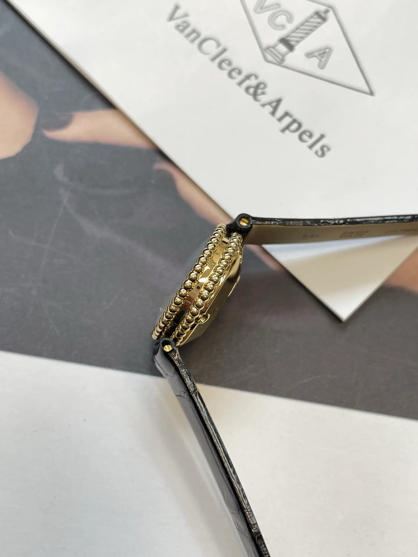 Women's Watches VAN CLEEF & ARPELS 17336732