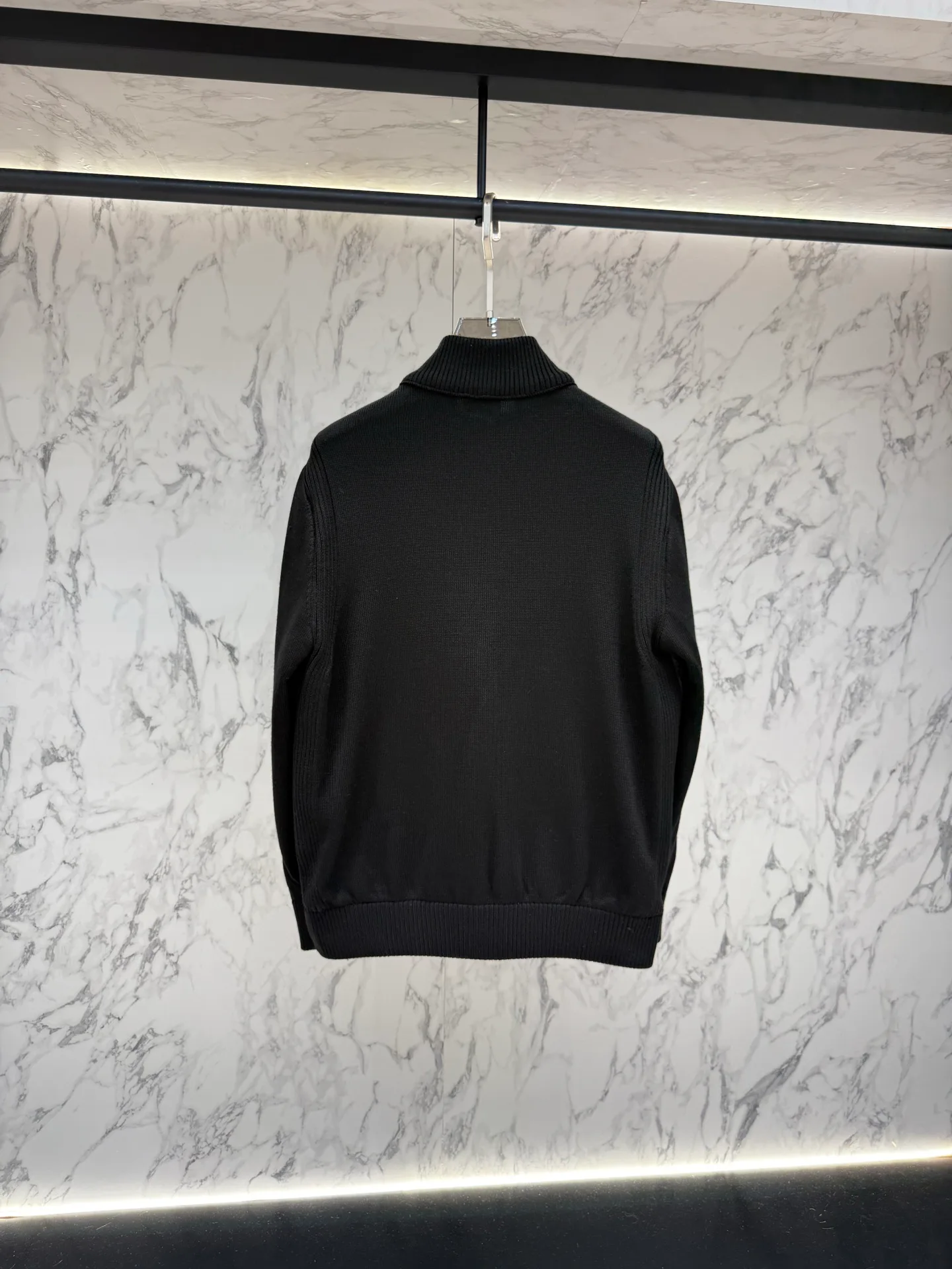 Men's Jackets And Down Jackets MONCLER 17806467