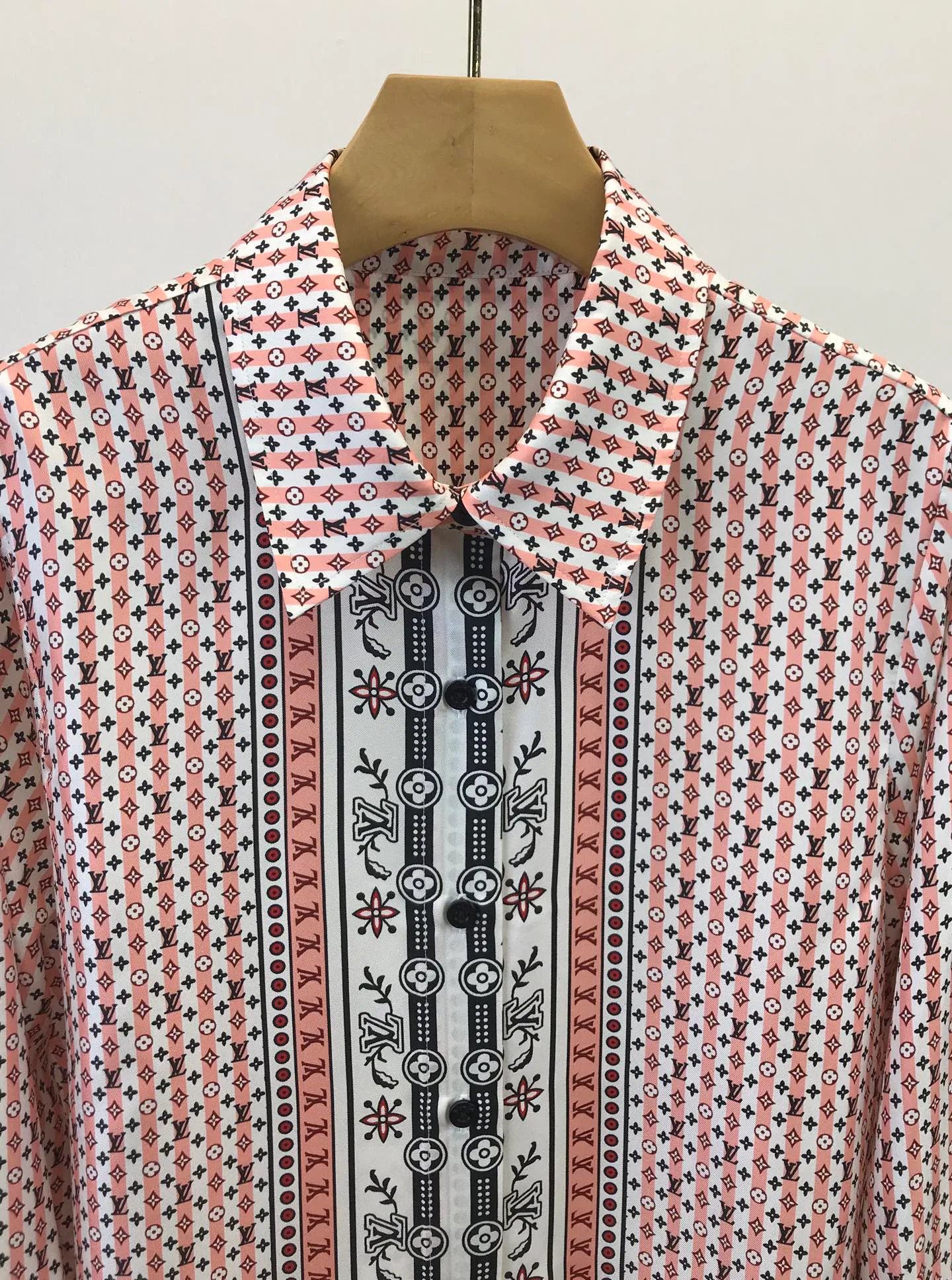 Women's Shirts LOUIS VUITTON 16955592