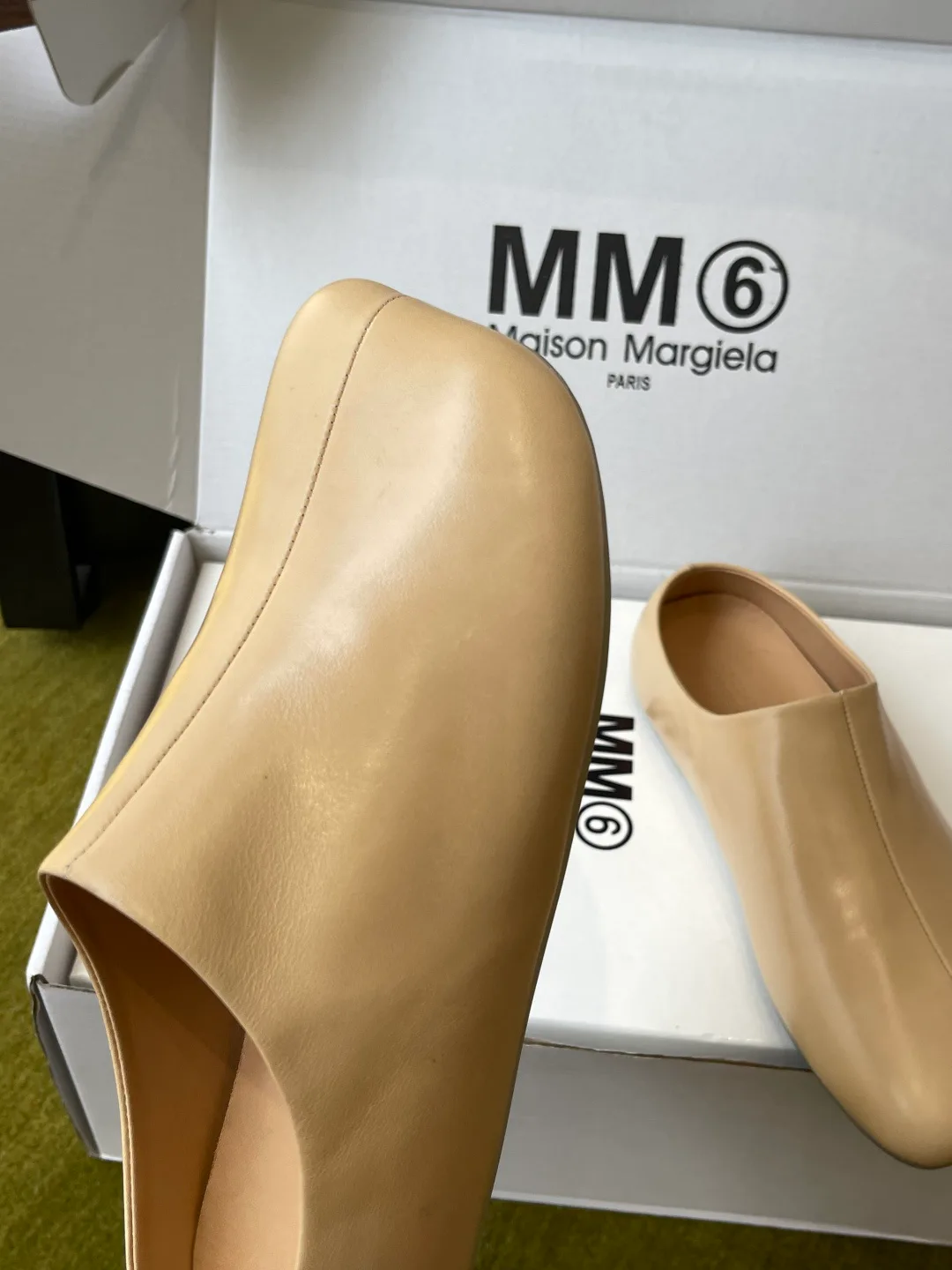 Women's Mules And Clogs MAISON MARGIELA 17963575
