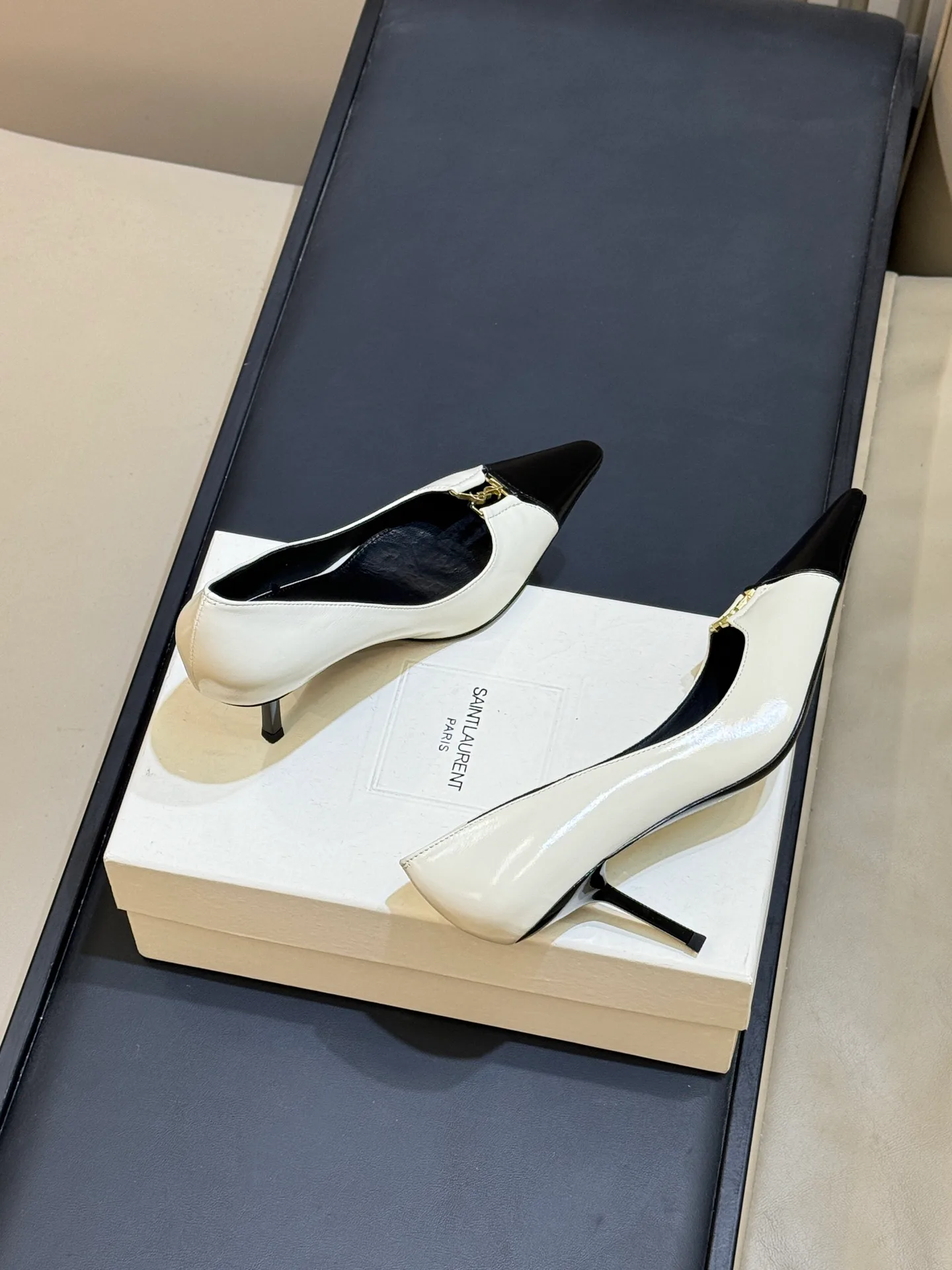 Women's Heels SAINT LAURENT 18073641