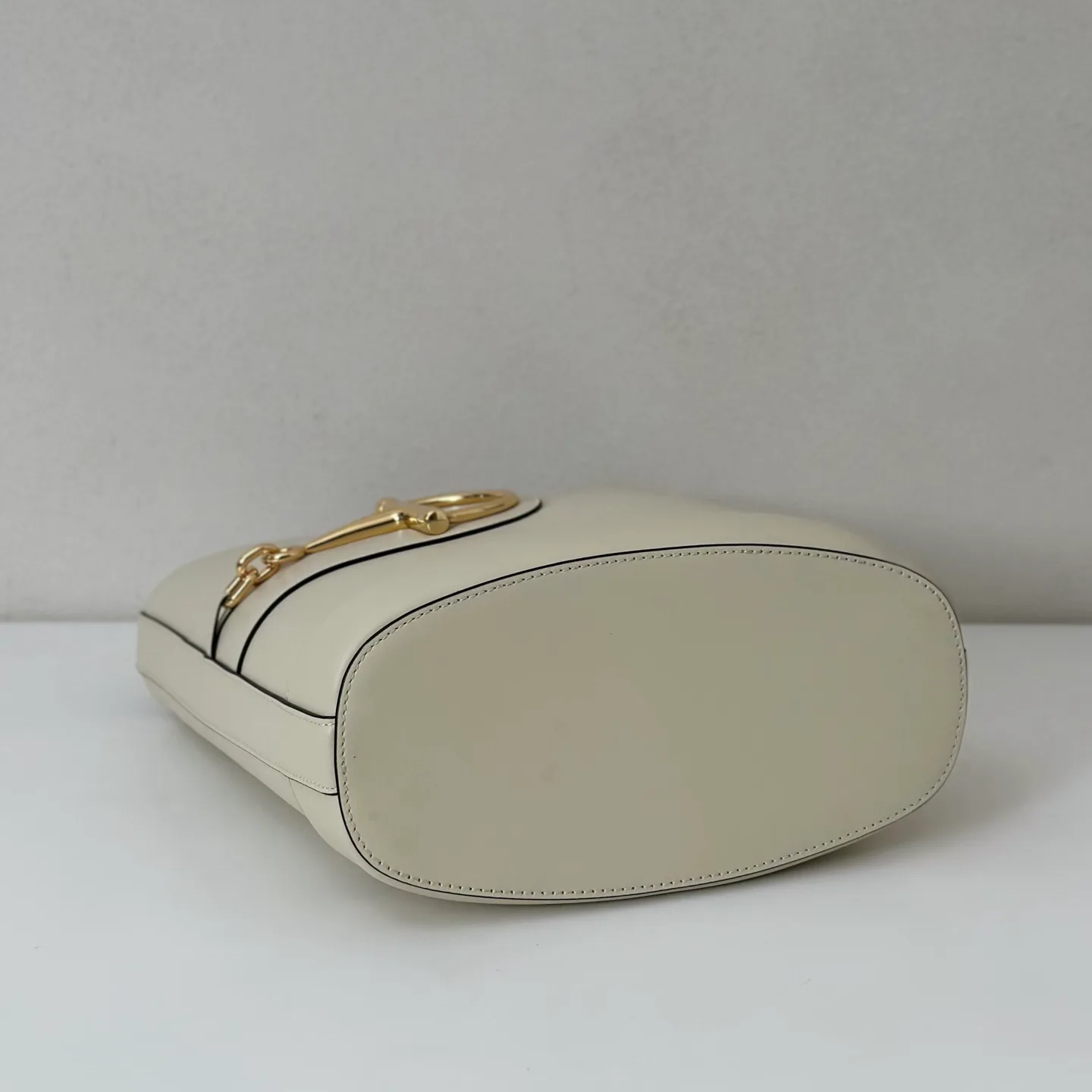 Women's Classic Handbags GUCCI 18310176