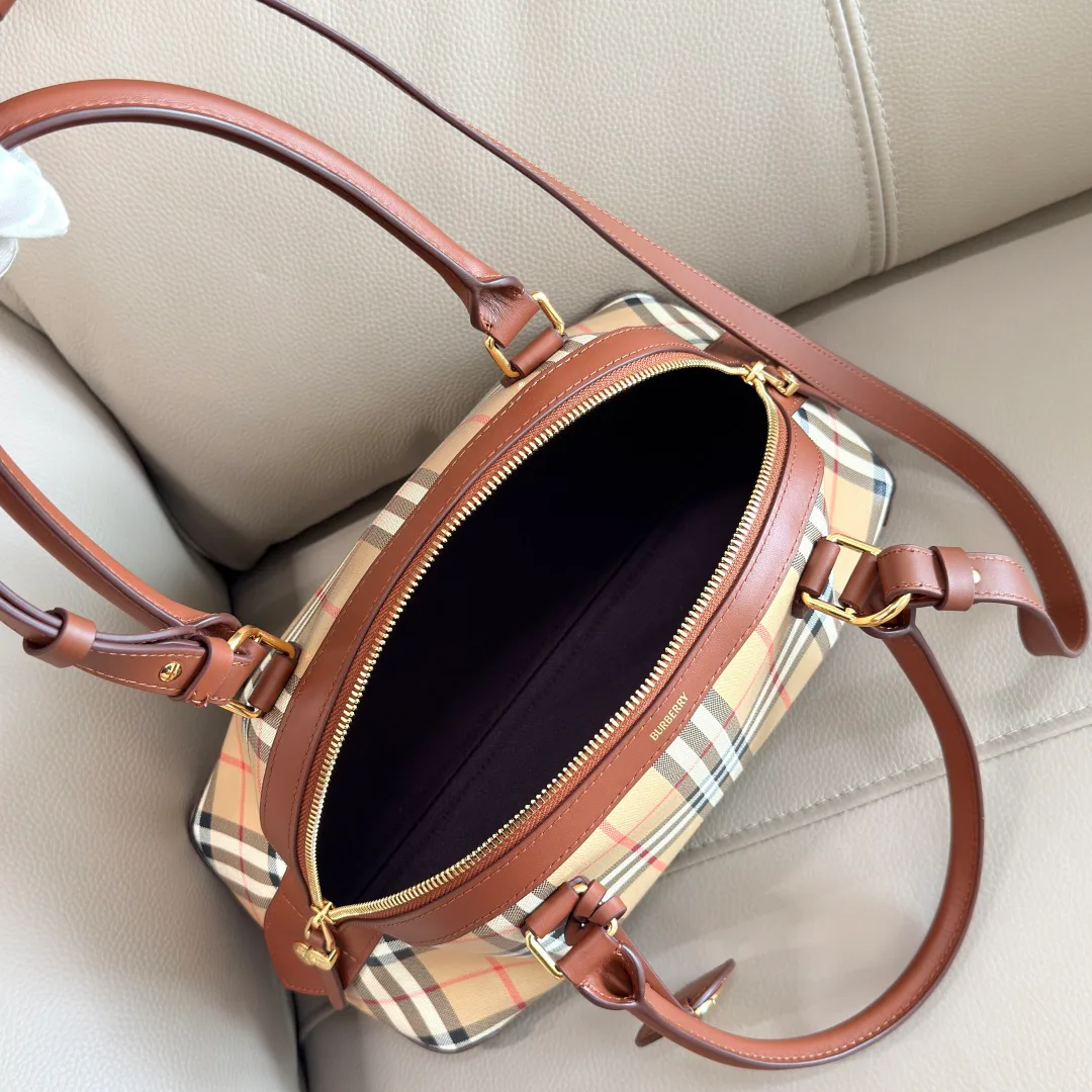 Women's Classic Handbags BURBERRY 17948670