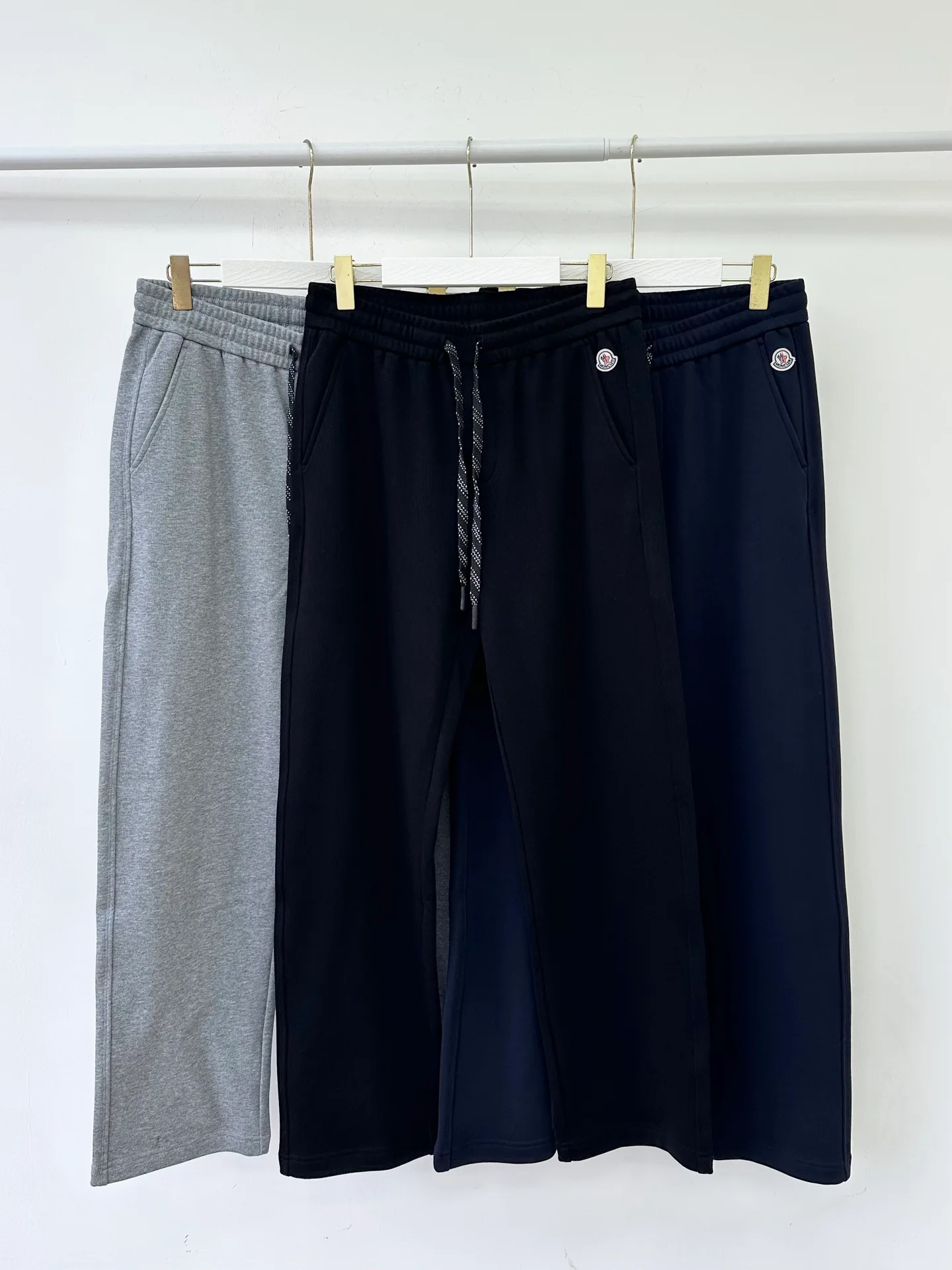 Men's Trousers MONCLER 17975296