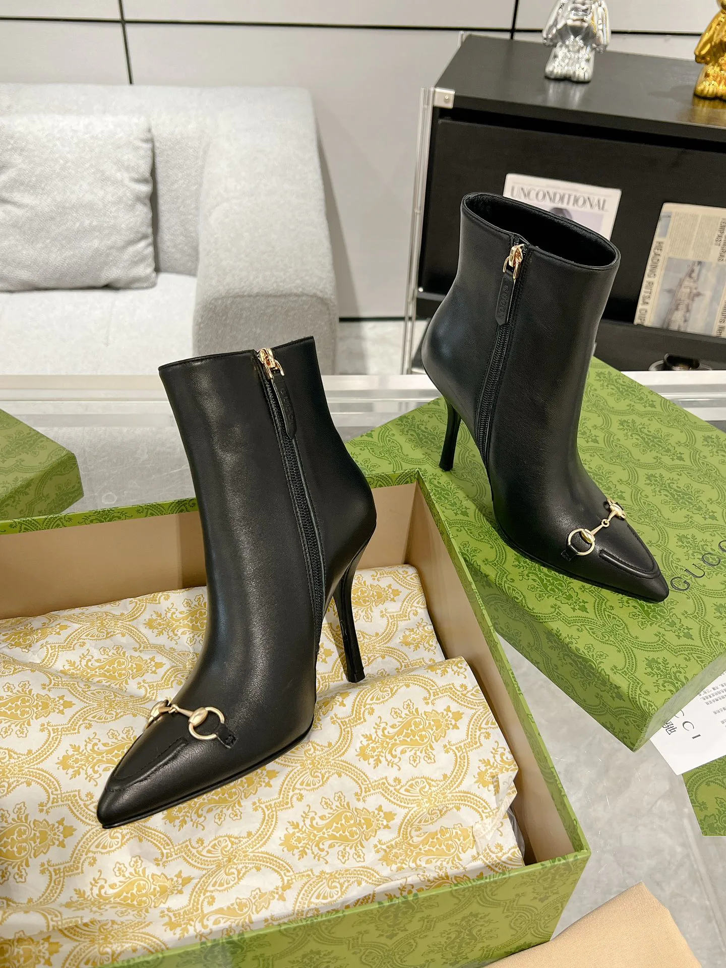 Women's Booties GUCCI 18421187