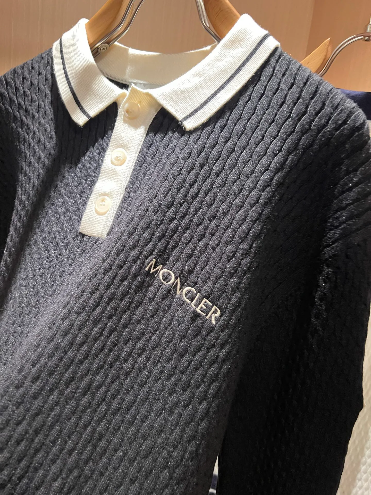 Men's Jumpers And Sweaters MONCLER 18495786