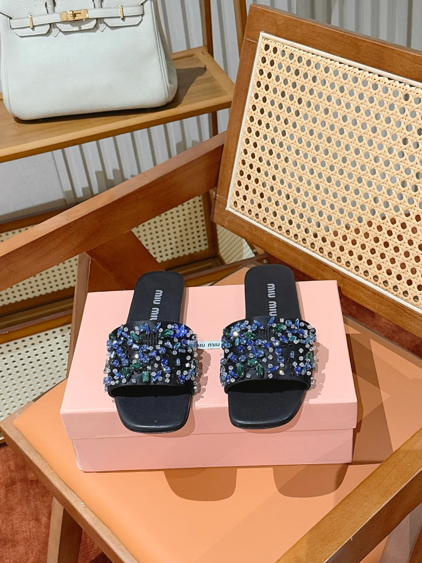 Women's Flip-Flops MIU MIU 17498801