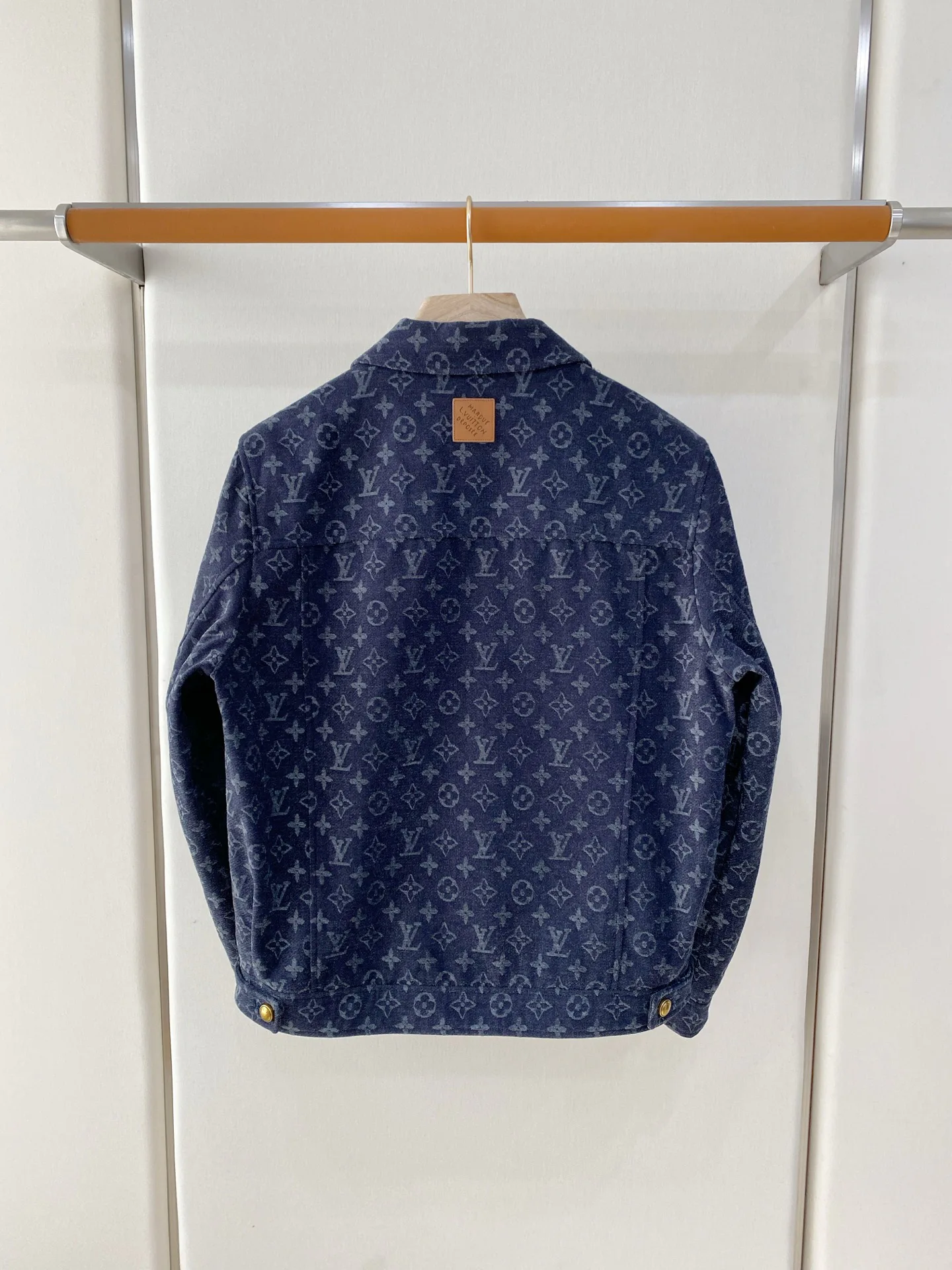 Куртки И Пуховики Мужские Louis Vuitton 18596358