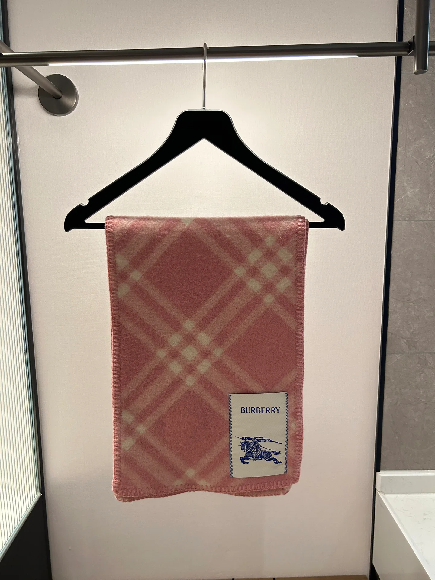 Scarves BURBERRY 18507370