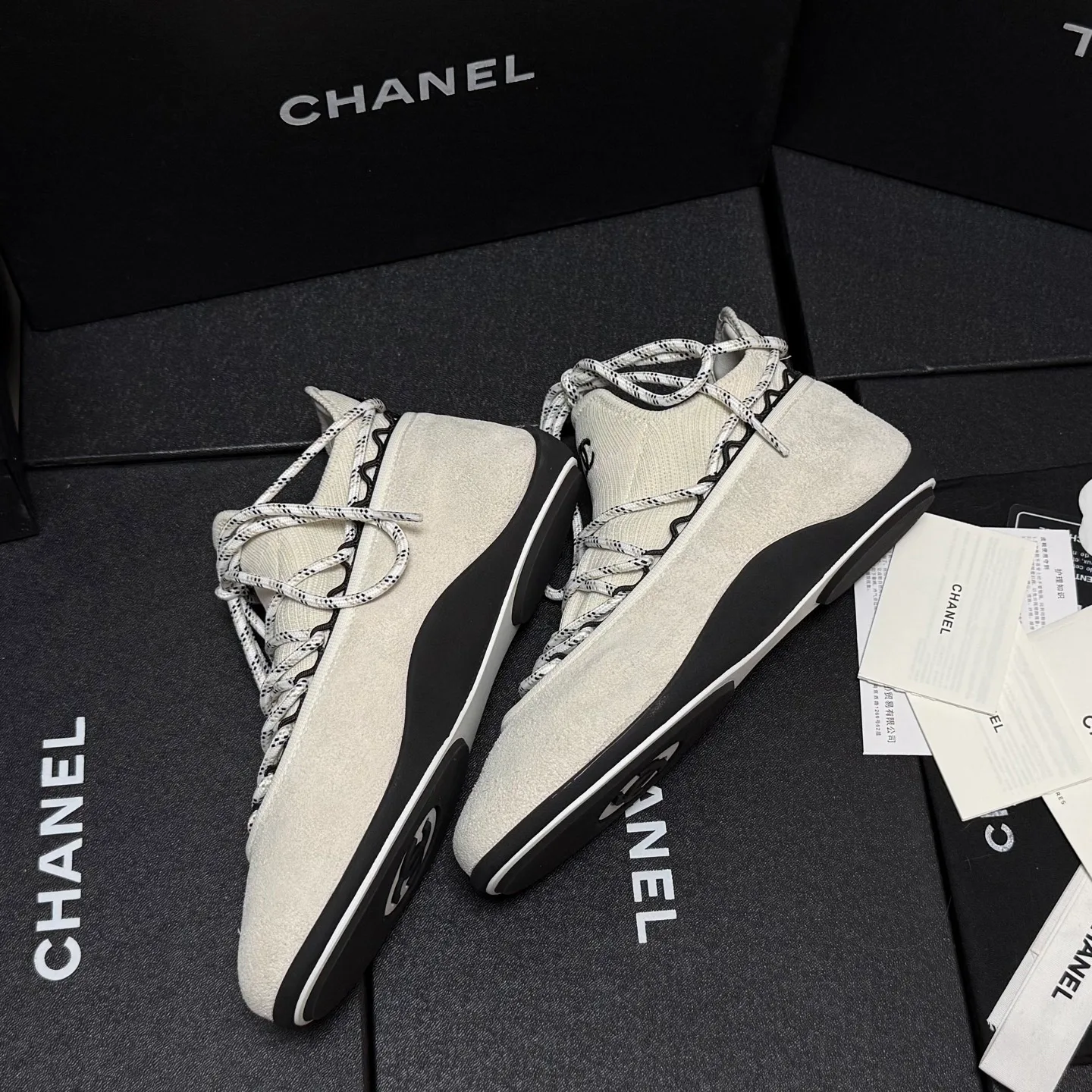 Women's Sneakers CHANEL 18083058